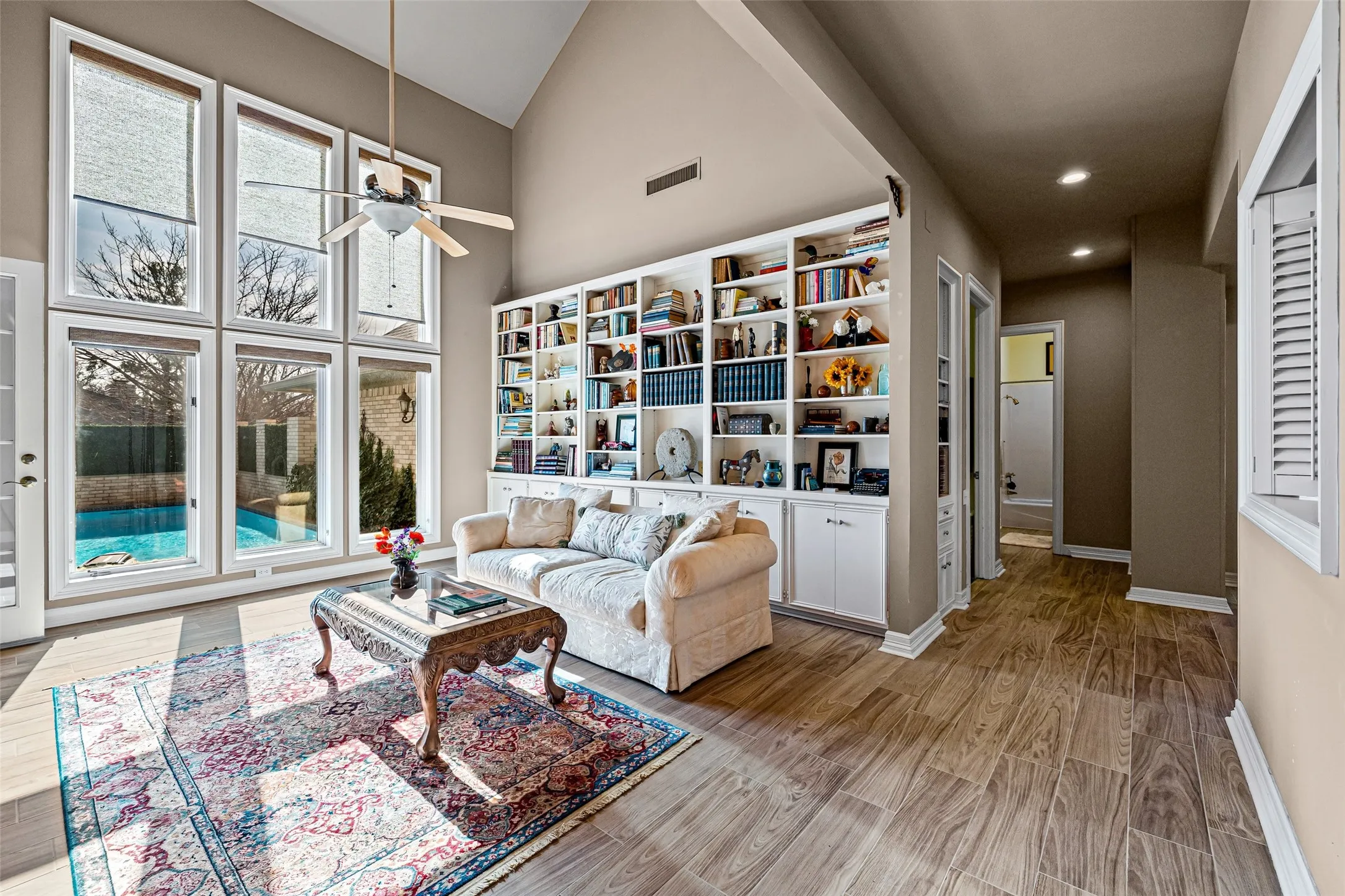 Single Family Residence For Sale in Hood County , 8908 Brierfield Road, Granbury, Texas 76049, 4 Bedroom, 3 Bathroom, 2 Garage spaces, 3,810 Sqft, built in 1988, mls#21146540, Real Estate Agent in Granbury, Homes For Sale in Hood county, Homes For Sale in Granbury, Realtor in Granbury Texas, Real Estate Brokerage Independent Realty Texas, Luminita Cordes Realtor
