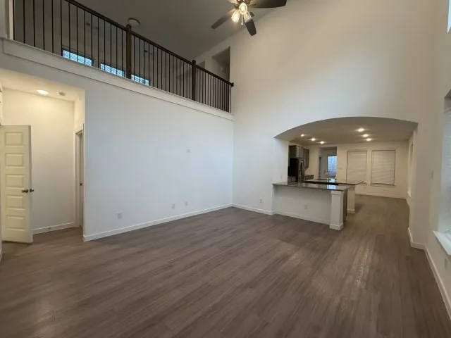 Single Family Residence For Sale in Kaufman County , 3942 Rochelle Lane, Heartland, Texas 75126, 4 Bedroom, 4 Bathroom, 2 Garage spaces, 2,348 Sqft, built in 2021, Preowned, mls#21146966, Real Estate Agent in Heartland, Homes For Sale in Kaufman county, Homes For Sale in Heartland, Realtor in Heartland Texas, Real Estate Brokerage Independent Realty Texas, Luminita Cordes Realtor