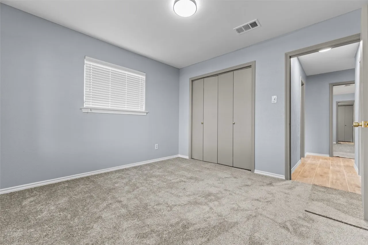 Single Family Residence For Sale in Ellis County , 602 Cardinal Drive, Ovilla, Texas 75154, 3 Bedroom, 2 Bathroom, 2 Garage spaces, 1,386 Sqft, built in 1982, mls#21147101, Real Estate Agent in Ovilla, Homes For Sale in Ellis county, Homes For Sale in Ovilla, Realtor in Ovilla Texas, Real Estate Brokerage Independent Realty Texas, Luminita Cordes Realtor