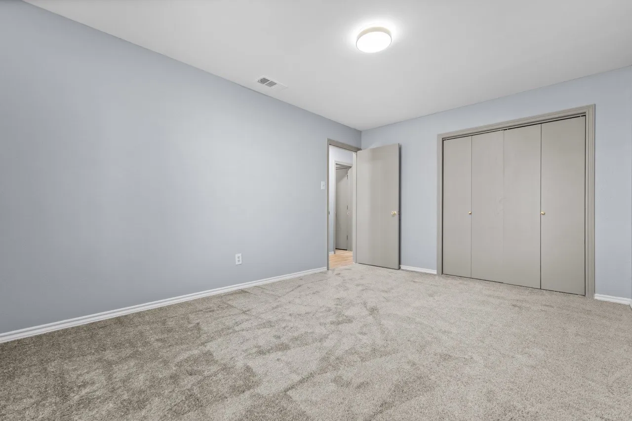 Single Family Residence For Sale in Ellis County , 602 Cardinal Drive, Ovilla, Texas 75154, 3 Bedroom, 2 Bathroom, 2 Garage spaces, 1,386 Sqft, built in 1982, mls#21147101, Real Estate Agent in Ovilla, Homes For Sale in Ellis county, Homes For Sale in Ovilla, Realtor in Ovilla Texas, Real Estate Brokerage Independent Realty Texas, Luminita Cordes Realtor