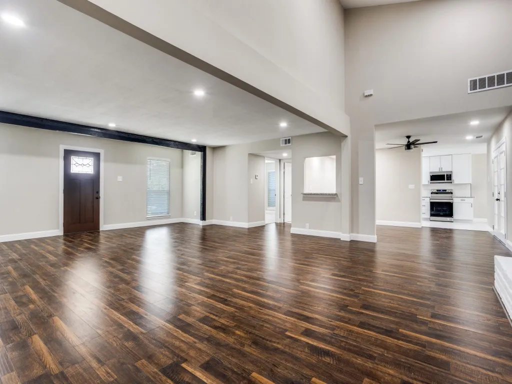 Single Family Residence For Sale in Dallas County , 2226 Meadowview Drive, Garland, Texas 75043, 3 Bedrooms, 3 Bathrooms, 2 Garage spaces, 2,805 Sqft, built in 1978, Price $449,900, mls#21147126, Real Estate Agent in Garland, Homes For Sale in Dallas county, Homes For Sale in Garland, Realtor in Garland Texas, Real Estate Brokerage Independent Realty Texas, Luminita Cordes Realtor
