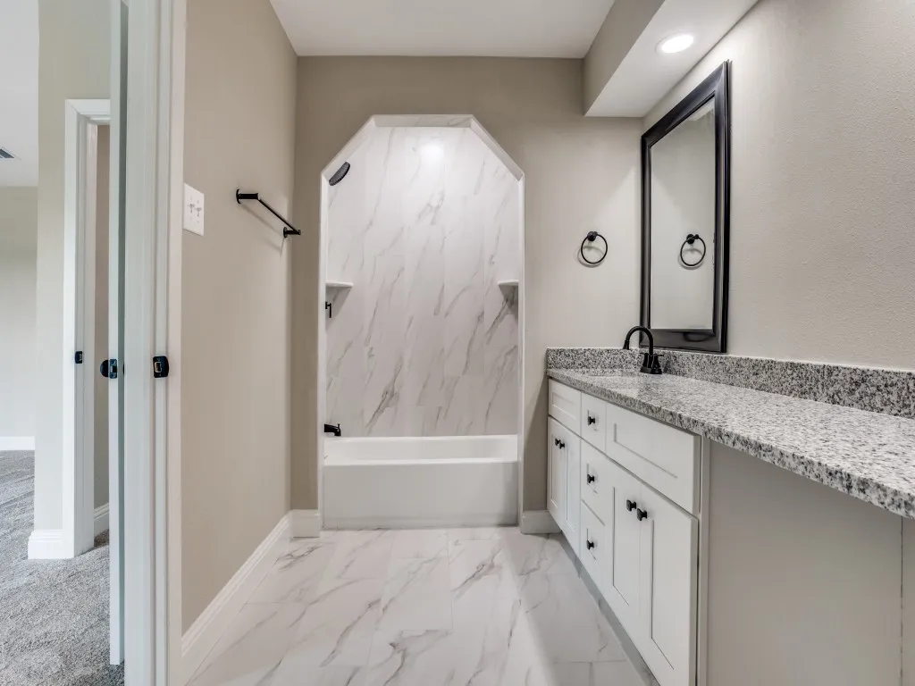 Single Family Residence For Sale in Dallas County , 2226 Meadowview Drive, Garland, Texas 75043, 3 Bedrooms, 3 Bathrooms, 2 Garage spaces, 2,805 Sqft, built in 1978, Price $449,900, mls#21147126, Real Estate Agent in Garland, Homes For Sale in Dallas county, Homes For Sale in Garland, Realtor in Garland Texas, Real Estate Brokerage Independent Realty Texas, Luminita Cordes Realtor