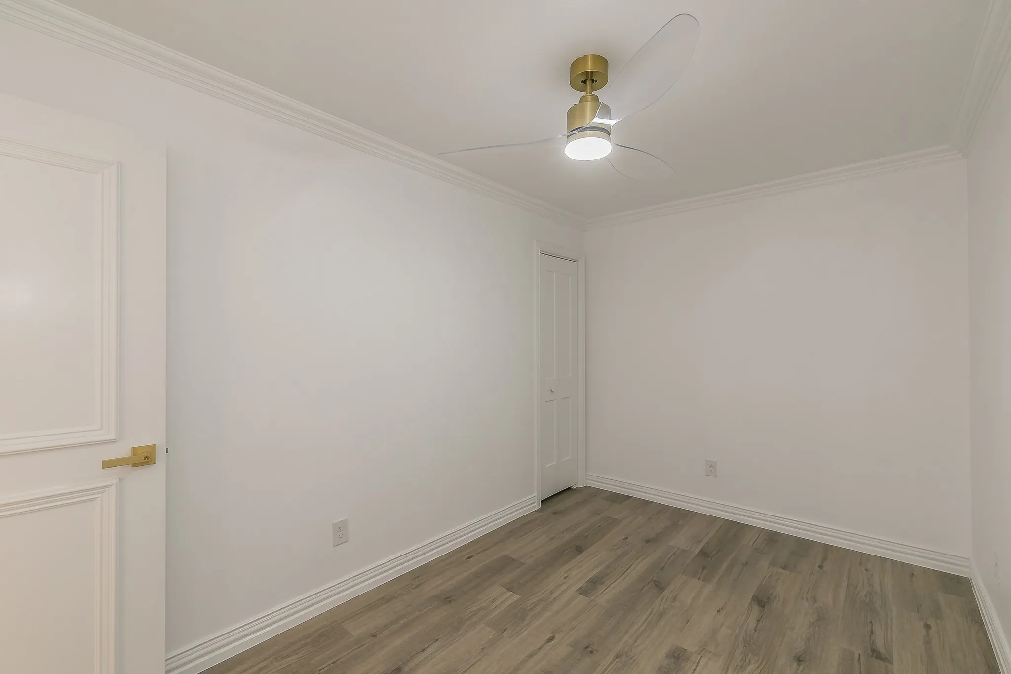 Single Family Residence For Sale in Dallas County , 1812 Boyd Street, Dallas, Texas 75224, 4 Bedroom, 2 Bathroom, 2 Garage spaces, 2,016 Sqft, built in 1960, mls#21147170, Real Estate Agent in Dallas, Homes For Sale in Dallas county, Homes For Sale in Dallas, Realtor in Dallas Texas, Real Estate Brokerage Independent Realty Texas, Luminita Cordes Realtor