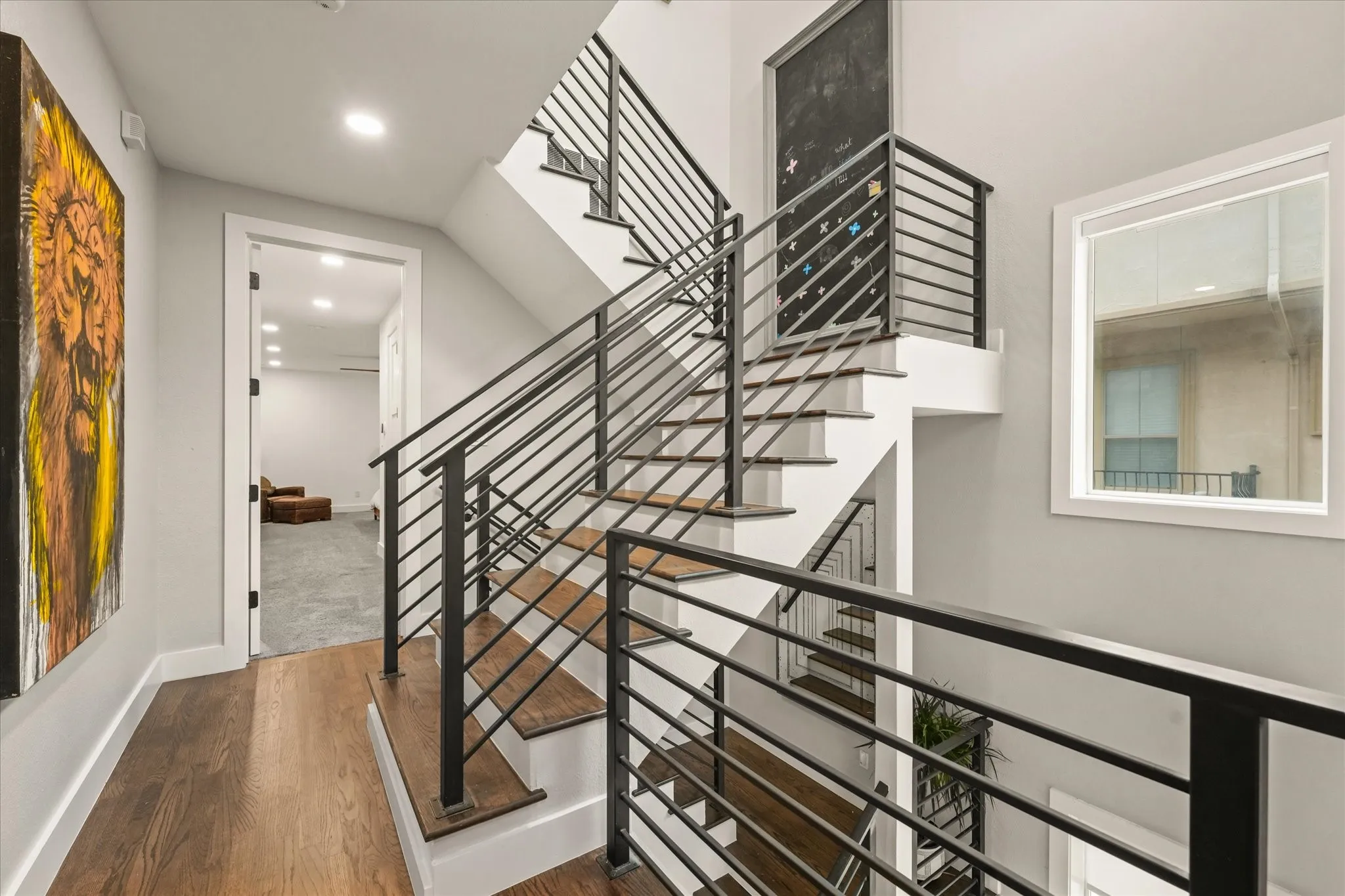 Single Family Residence For Sale in Dallas County , 1916 Euclid Avenue, Dallas, Texas 75206, 3 Bedroom, 4 Bathroom, 2 Garage spaces, 2,661 Sqft, built in 2005, mls#21147137, Real Estate Agent in Dallas, Homes For Sale in Dallas county, Homes For Sale in Dallas, Realtor in Dallas Texas, Real Estate Brokerage Independent Realty Texas, Luminita Cordes Realtor