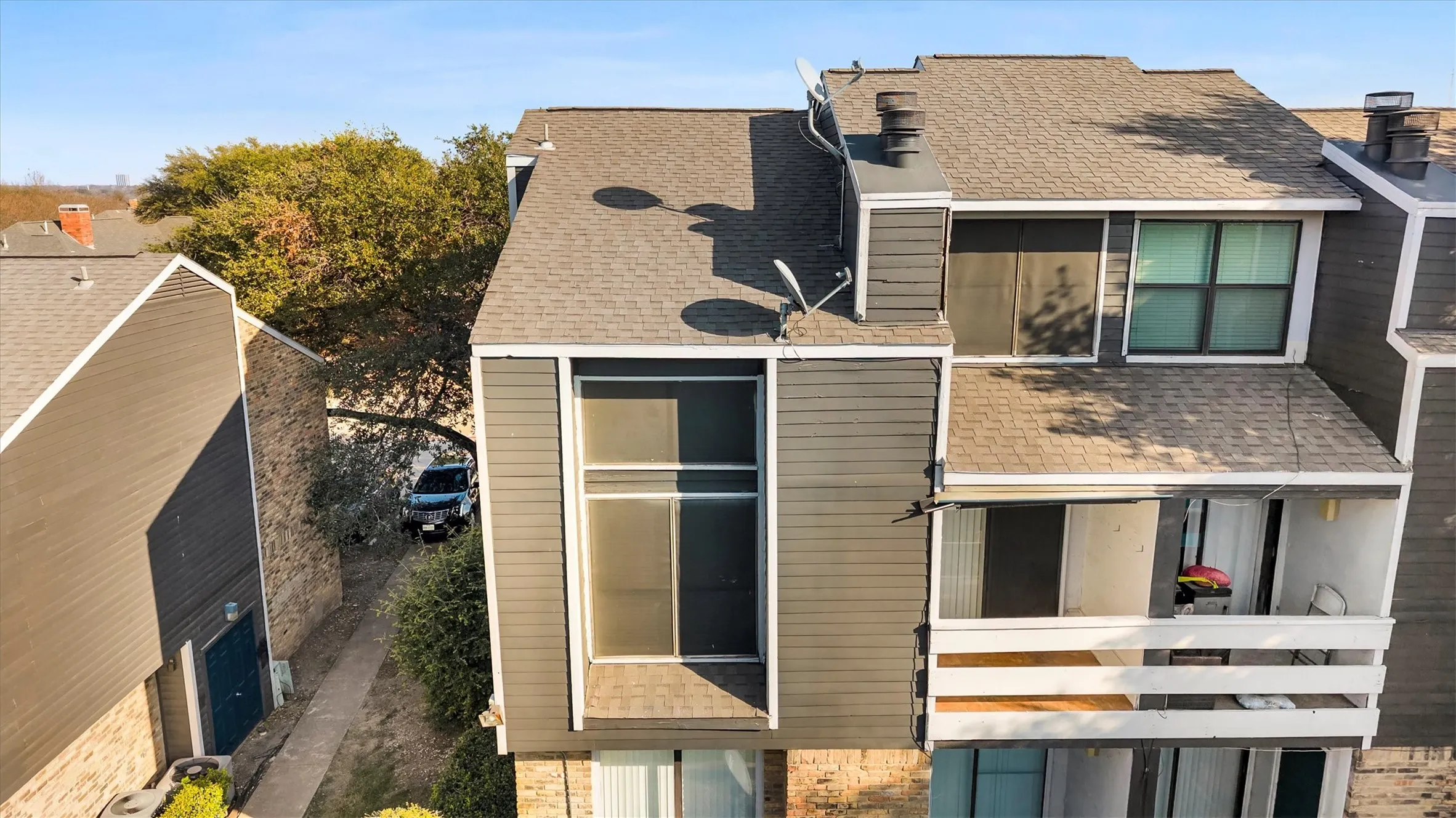 Condominium For Sale in Dallas County , 5840 Spring Valley Road 912, Dallas, Texas 75254, 2 Bedroom, 2 Bathroom, Garage spaces, 1,116 Sqft, built in 1981, mls#21146507, Real Estate Agent in Dallas, Homes For Sale in Dallas county, Homes For Sale in Dallas, Realtor in Dallas Texas, Real Estate Brokerage Independent Realty Texas, Luminita Cordes Realtor