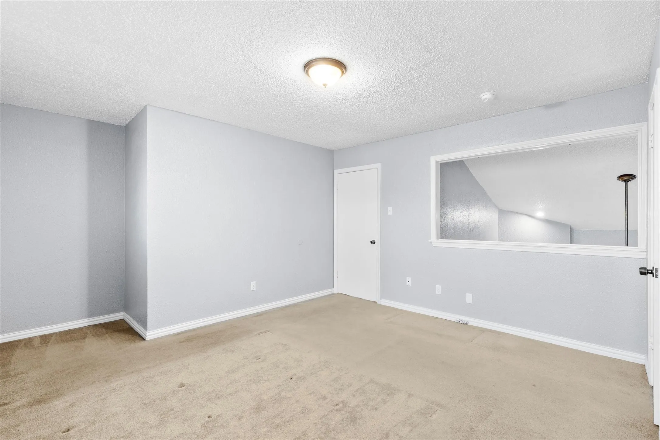 Condominium For Sale in Dallas County , 5840 Spring Valley Road 912, Dallas, Texas 75254, 2 Bedroom, 2 Bathroom, Garage spaces, 1,116 Sqft, built in 1981, mls#21146507, Real Estate Agent in Dallas, Homes For Sale in Dallas county, Homes For Sale in Dallas, Realtor in Dallas Texas, Real Estate Brokerage Independent Realty Texas, Luminita Cordes Realtor