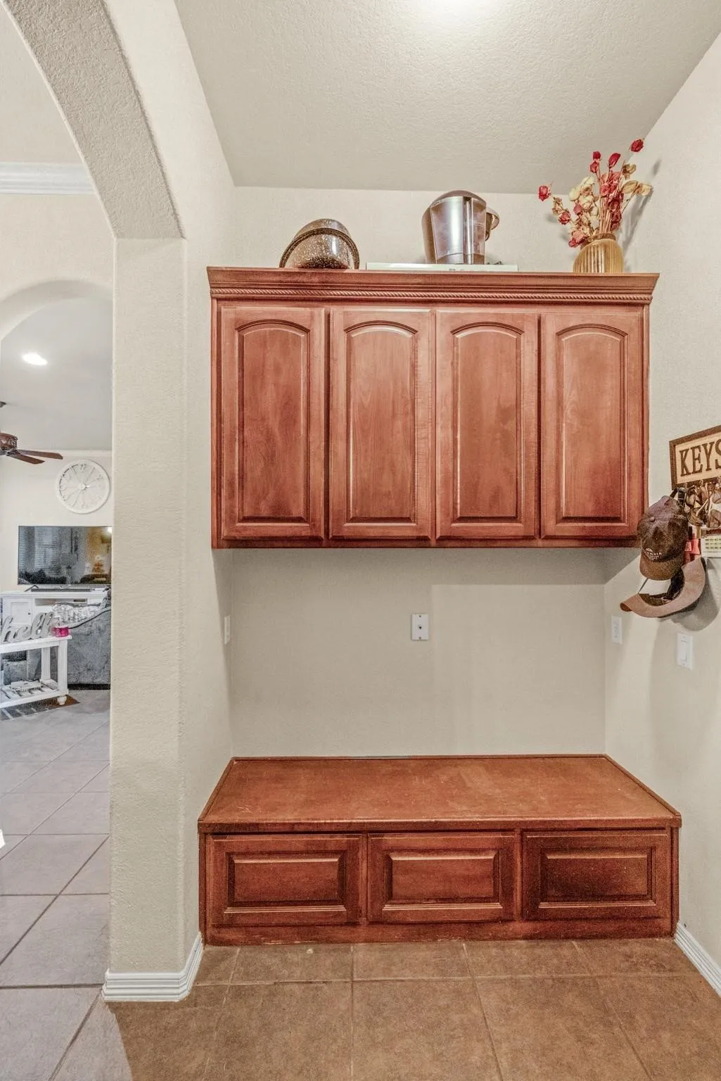 Single Family Residence For Sale in Parker County , 9430 W Highway 199, Poolville, Texas 76487, 4 Bedroom, 2 Bathroom, 2 Garage spaces, 2,400 Sqft, built in 2005, Preowned, mls#21147332, Real Estate Agent in Poolville, Homes For Sale in Parker county, Homes For Sale in Poolville, Realtor in Poolville Texas, Real Estate Brokerage Independent Realty Texas, Luminita Cordes Realtor