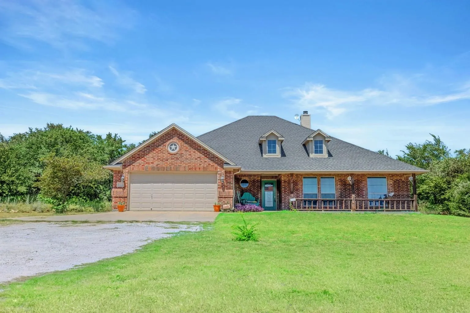 Single Family Residence For Sale in Parker County , 9430 W Highway 199, Poolville, Texas 76487, 4 Bedroom, 2 Bathroom, 2 Garage spaces, 2,400 Sqft, built in 2005, Preowned, mls#21147332, Real Estate Agent in Poolville, Homes For Sale in Parker county, Homes For Sale in Poolville, Realtor in Poolville Texas, Real Estate Brokerage Independent Realty Texas, Luminita Cordes Realtor