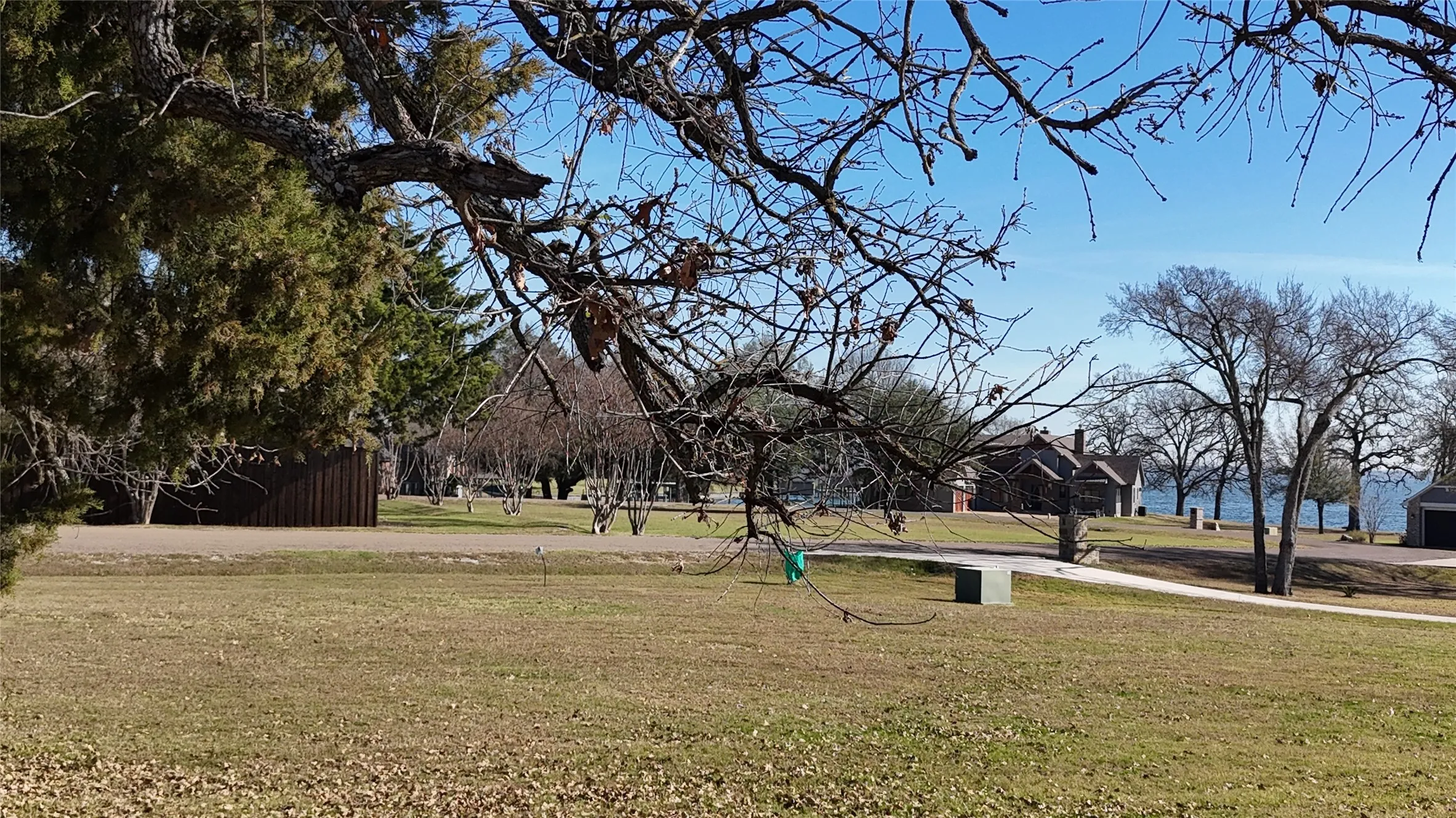 Unimproved Land For Sale in Navarro County , 11 Bayview Circle, Corsicana, Texas 75109, 0, 0, Garage spaces, 0 Sqft, built in 0, Price $89,990, mls#21146775, Real Estate Agent in Corsicana, Homes For Sale in Navarro county, Homes For Sale in Corsicana, Realtor in Corsicana Texas, Real Estate Brokerage Independent Realty Texas, Luminita Cordes Realtor