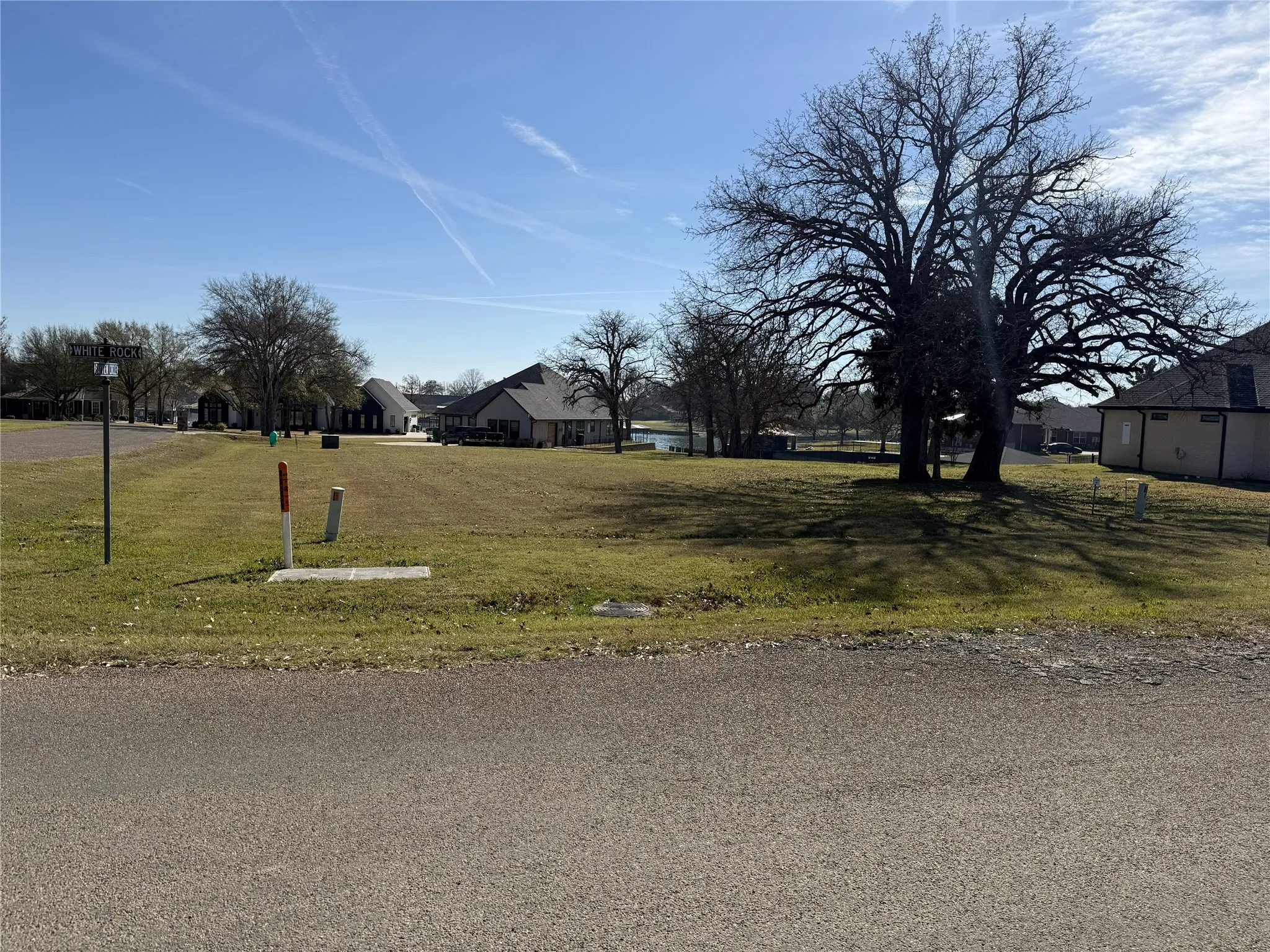 Unimproved Land For Sale in Navarro County , 11 Bayview Circle, Corsicana, Texas 75109, 0, 0, Garage spaces, 0 Sqft, built in 0, Price $89,990, mls#21146775, Real Estate Agent in Corsicana, Homes For Sale in Navarro county, Homes For Sale in Corsicana, Realtor in Corsicana Texas, Real Estate Brokerage Independent Realty Texas, Luminita Cordes Realtor