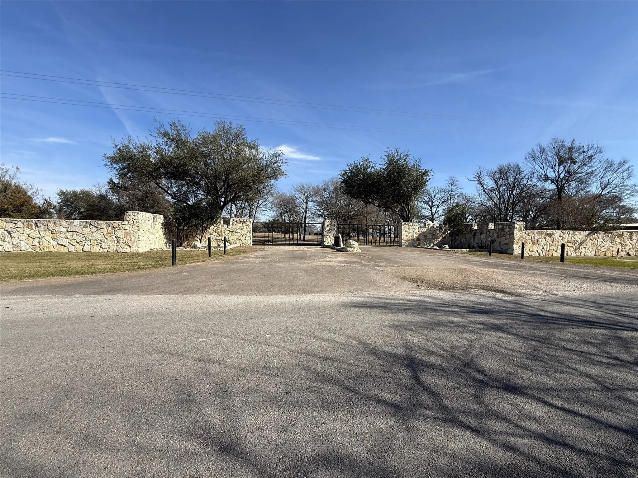 Unimproved Land For Sale in Navarro County , 11 Bayview Circle, Corsicana, Texas 75109, 0, 0, Garage spaces, 0 Sqft, built in 0, Price $89,990, mls#21146775, Real Estate Agent in Corsicana, Homes For Sale in Navarro county, Homes For Sale in Corsicana, Realtor in Corsicana Texas, Real Estate Brokerage Independent Realty Texas, Luminita Cordes Realtor