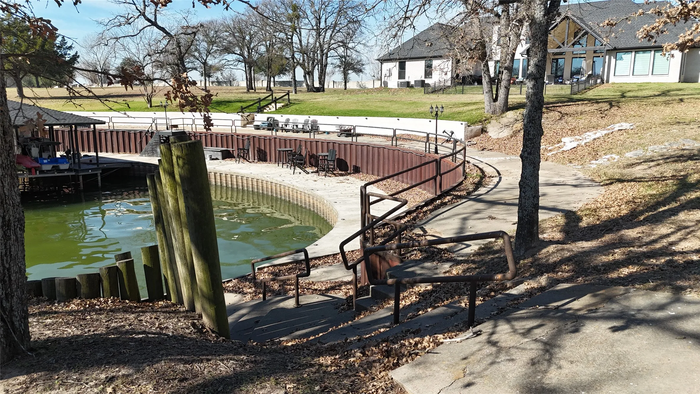 Steel Retaining Wall