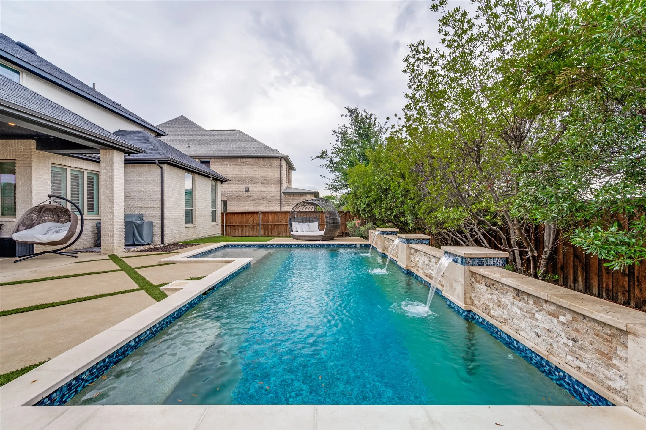 Single Family Residence For Sale in Denton County , 4059 Marble Hill Road, Frisco, Texas 75034, 5 Bedrooms, 7 Bathrooms, 3 Garage spaces, 4,414 Sqft, built in 2018, Preowned, Price $1,525,000, mls#21146721, Real Estate Agent in Frisco, Homes For Sale in Denton county, Homes For Sale in Frisco, Realtor in Frisco Texas, Real Estate Brokerage Independent Realty Texas, Luminita Cordes Realtor