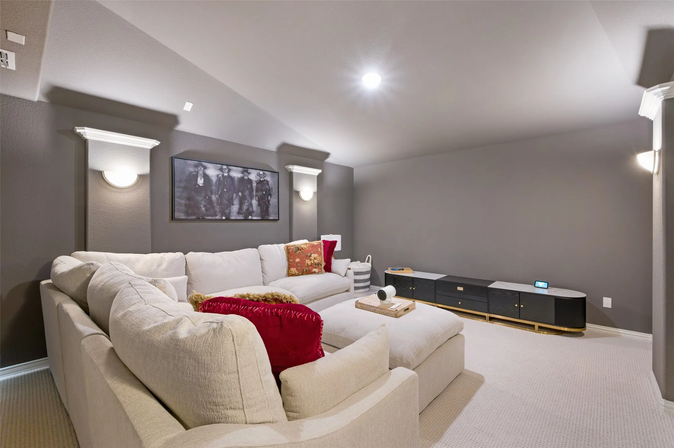 Single Family Residence For Sale in Denton County , 4059 Marble Hill Road, Frisco, Texas 75034, 5 Bedrooms, 7 Bathrooms, 3 Garage spaces, 4,414 Sqft, built in 2018, Preowned, Price $1,525,000, mls#21146721, Real Estate Agent in Frisco, Homes For Sale in Denton county, Homes For Sale in Frisco, Realtor in Frisco Texas, Real Estate Brokerage Independent Realty Texas, Luminita Cordes Realtor