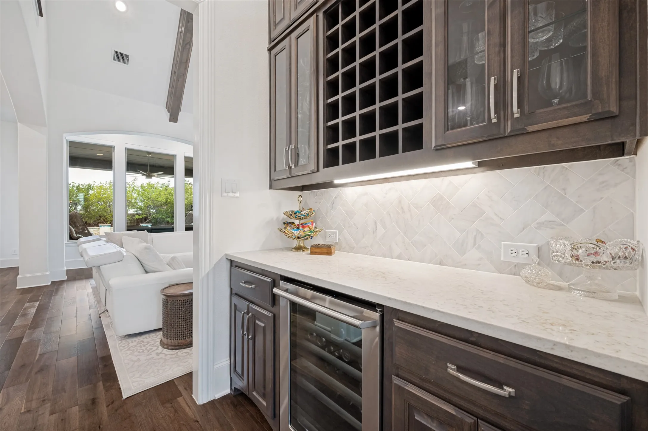 Single Family Residence For Sale in Denton County , 4059 Marble Hill Road, Frisco, Texas 75034, 5 Bedrooms, 7 Bathrooms, 3 Garage spaces, 4,414 Sqft, built in 2018, Preowned, Price $1,525,000, mls#21146721, Real Estate Agent in Frisco, Homes For Sale in Denton county, Homes For Sale in Frisco, Realtor in Frisco Texas, Real Estate Brokerage Independent Realty Texas, Luminita Cordes Realtor