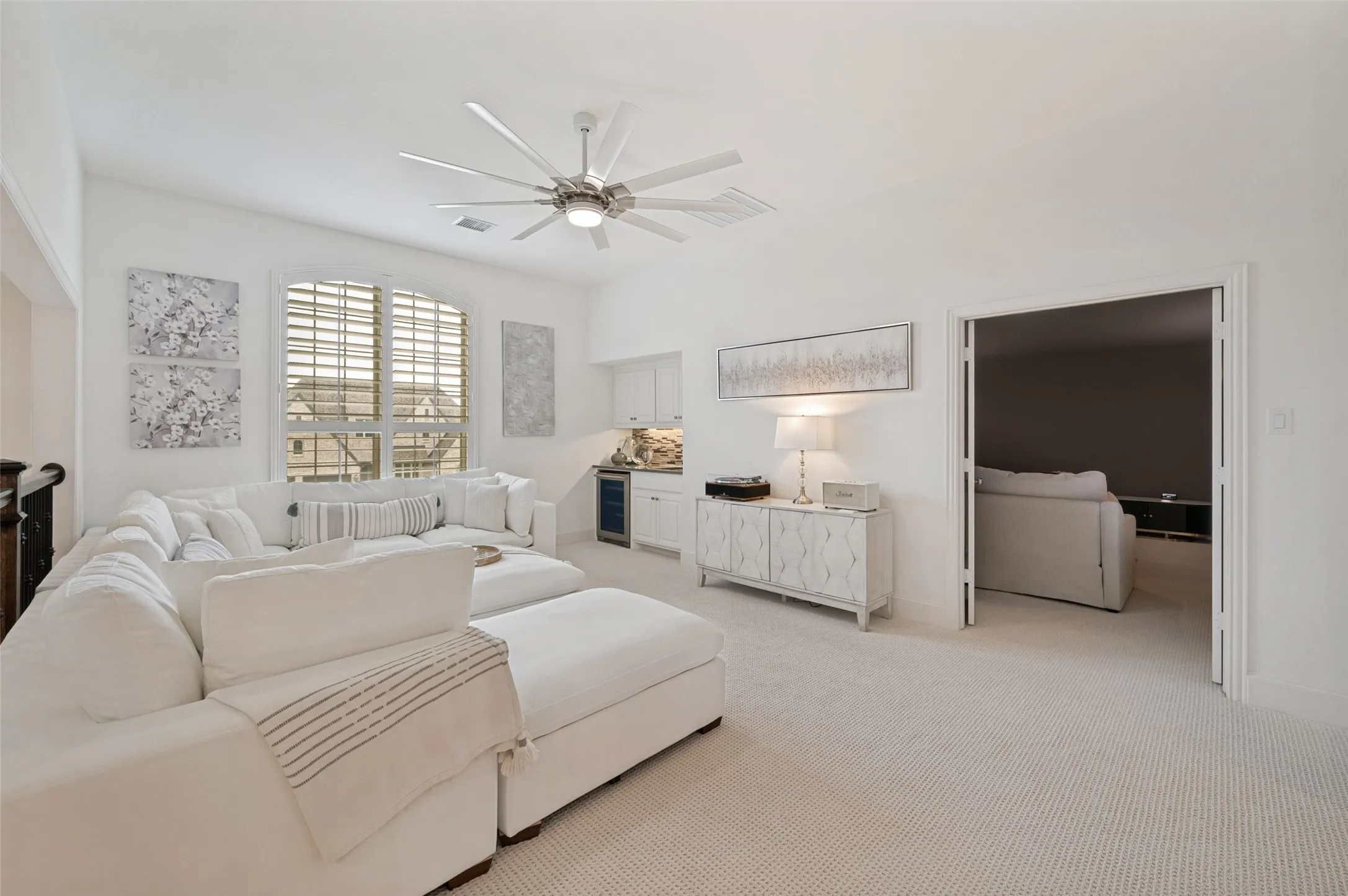 Single Family Residence For Sale in Denton County , 4059 Marble Hill Road, Frisco, Texas 75034, 5 Bedrooms, 7 Bathrooms, 3 Garage spaces, 4,414 Sqft, built in 2018, Preowned, Price $1,525,000, mls#21146721, Real Estate Agent in Frisco, Homes For Sale in Denton county, Homes For Sale in Frisco, Realtor in Frisco Texas, Real Estate Brokerage Independent Realty Texas, Luminita Cordes Realtor