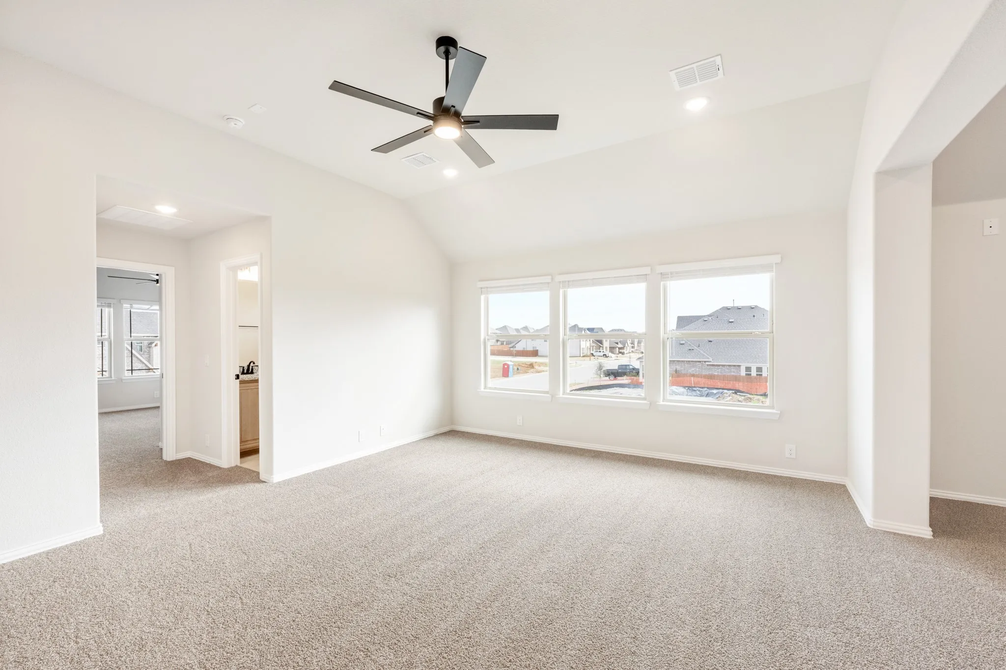 Single Family Residence For Sale in Denton County , 3205 Emerald Trace Drive, Denton, Texas 76226, 5 Bedroom, 4 Bathroom, 2 Garage spaces, 3,558 Sqft, built in 2026, New Construction - Complete, mls#21147544, Real Estate Agent in Denton, Homes For Sale in Denton county, Homes For Sale in Denton, Realtor in Denton Texas, Real Estate Brokerage Independent Realty Texas, Luminita Cordes Realtor