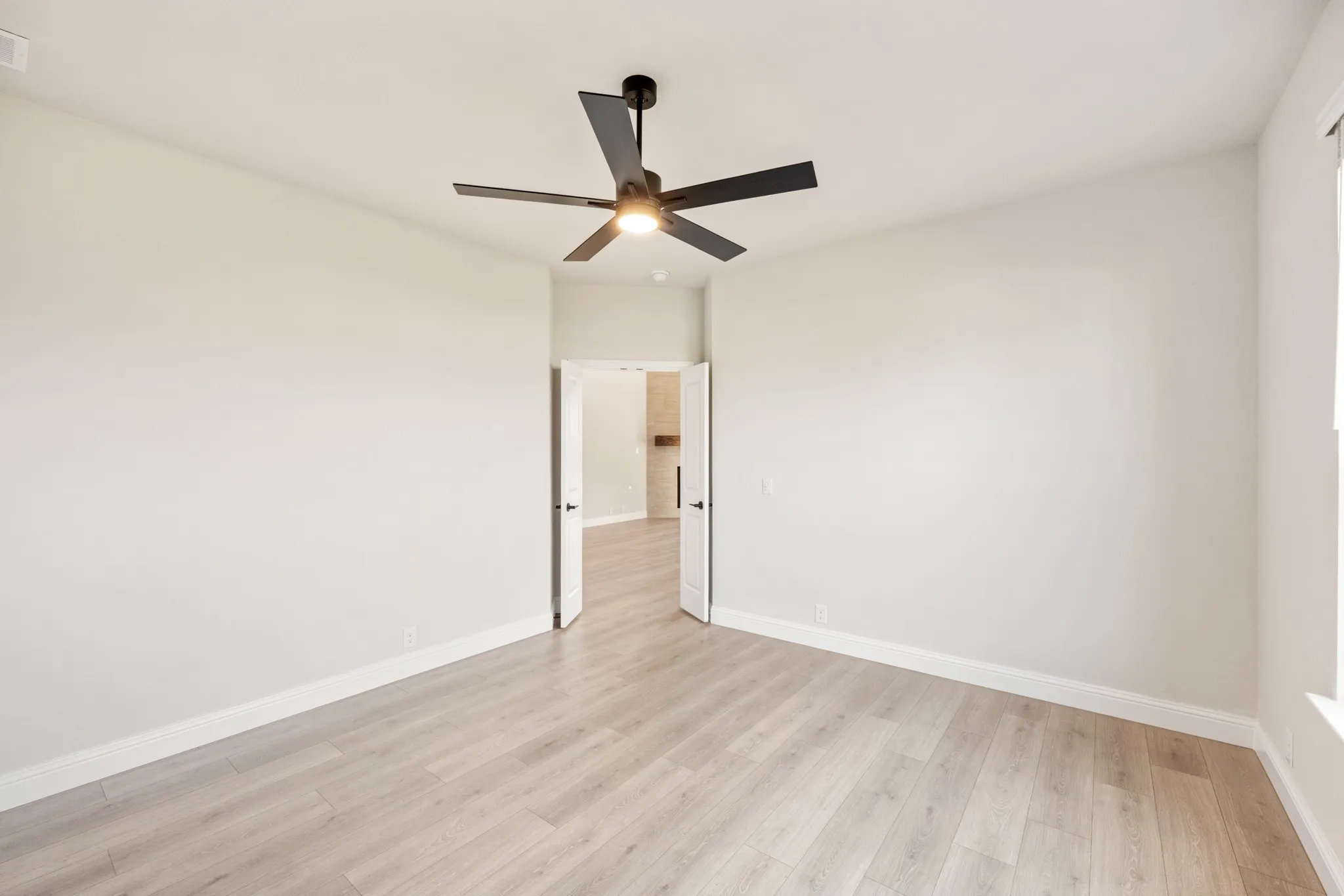Single Family Residence For Sale in Denton County , 3205 Emerald Trace Drive, Denton, Texas 76226, 5 Bedroom, 4 Bathroom, 2 Garage spaces, 3,558 Sqft, built in 2026, New Construction - Complete, mls#21147544, Real Estate Agent in Denton, Homes For Sale in Denton county, Homes For Sale in Denton, Realtor in Denton Texas, Real Estate Brokerage Independent Realty Texas, Luminita Cordes Realtor