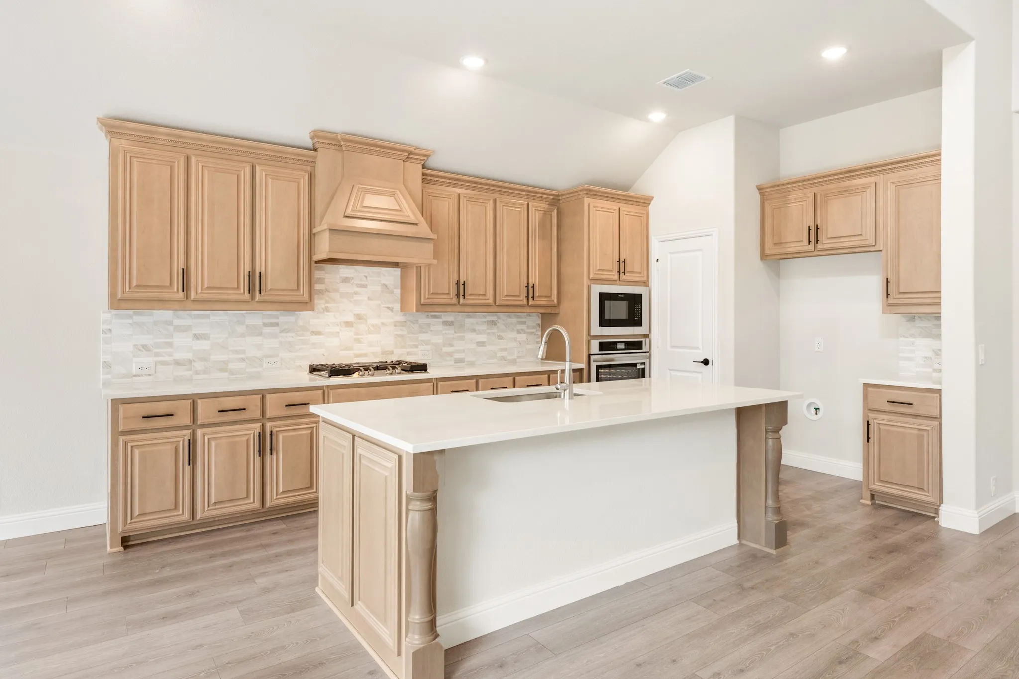 Single Family Residence For Sale in Denton County , 3205 Emerald Trace Drive, Denton, Texas 76226, 5 Bedroom, 4 Bathroom, 2 Garage spaces, 3,558 Sqft, built in 2026, New Construction - Complete, mls#21147544, Real Estate Agent in Denton, Homes For Sale in Denton county, Homes For Sale in Denton, Realtor in Denton Texas, Real Estate Brokerage Independent Realty Texas, Luminita Cordes Realtor