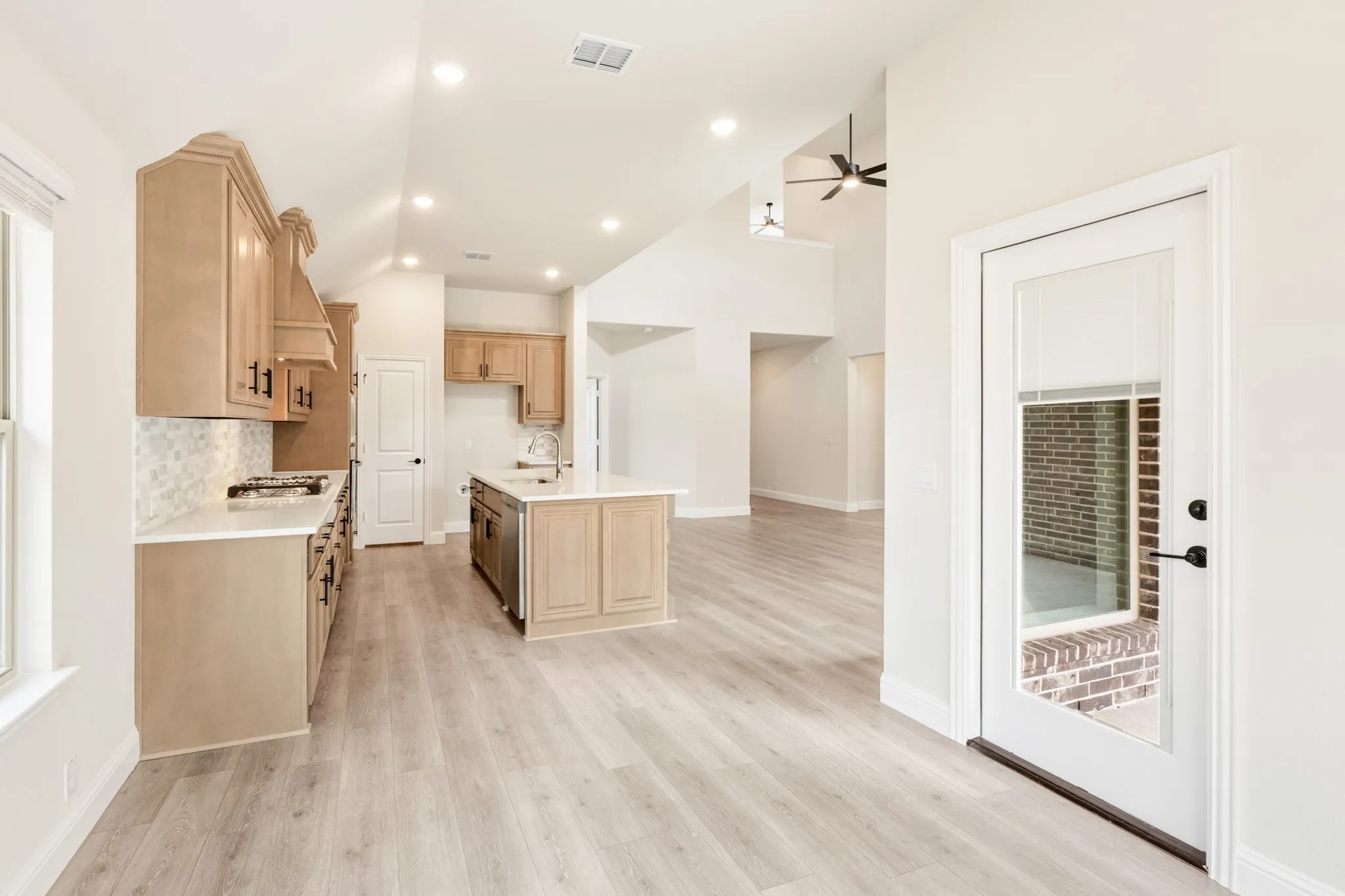 Single Family Residence For Sale in Denton County , 3205 Emerald Trace Drive, Denton, Texas 76226, 5 Bedroom, 4 Bathroom, 2 Garage spaces, 3,558 Sqft, built in 2026, New Construction - Complete, mls#21147544, Real Estate Agent in Denton, Homes For Sale in Denton county, Homes For Sale in Denton, Realtor in Denton Texas, Real Estate Brokerage Independent Realty Texas, Luminita Cordes Realtor