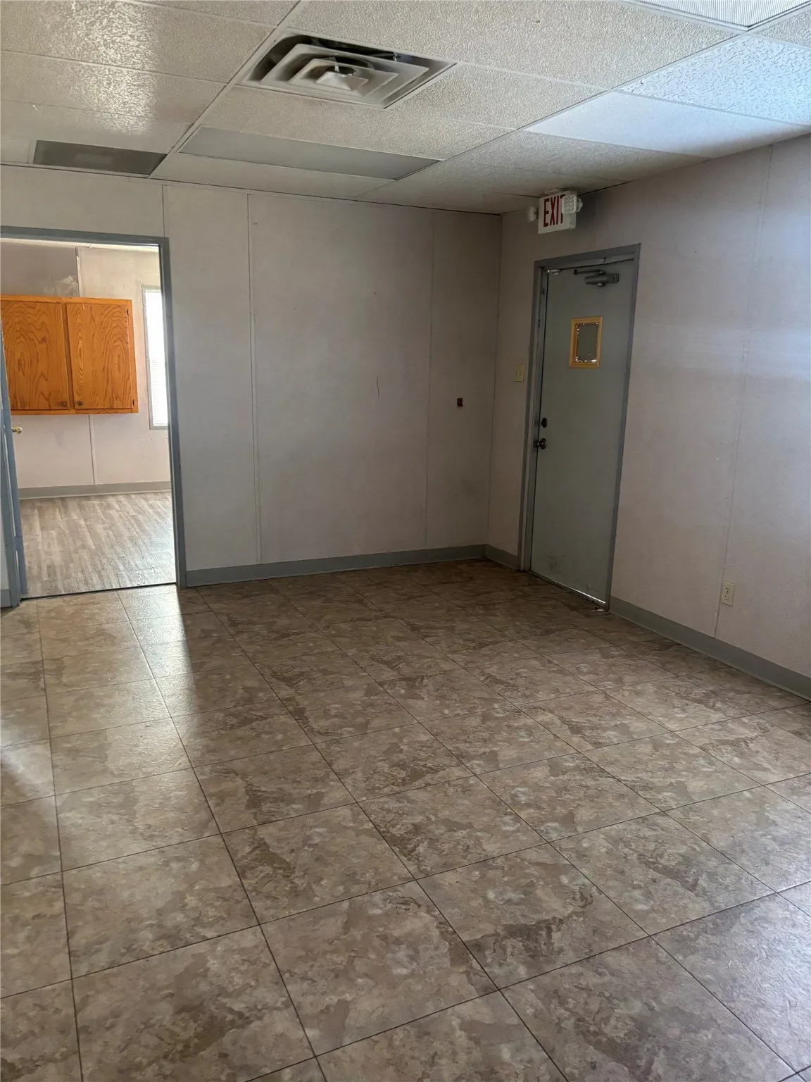 Office For Sale in Brown County , 704 Early Blvd Boulevard, Early, Texas 76802, 0, 0, Garage spaces, 0 Sqft, built in 1988, Preowned, Price $179,500, mls#21147560, Real Estate Agent in Early, Homes For Sale in Brown county, Homes For Sale in Early, Realtor in Early Texas, Real Estate Brokerage Independent Realty Texas, Luminita Cordes Realtor
