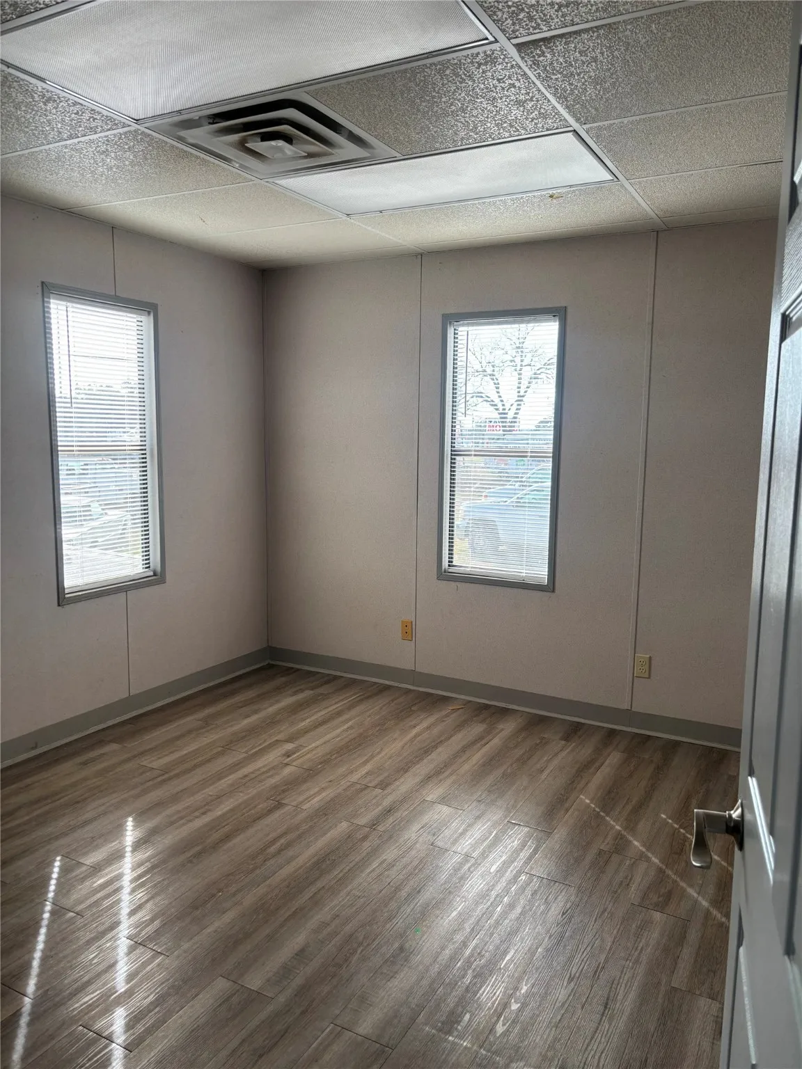 Office For Sale in Brown County , 704 Early Blvd Boulevard, Early, Texas 76802, 0, 0, Garage spaces, 0 Sqft, built in 1988, Preowned, Price $179,500, mls#21147560, Real Estate Agent in Early, Homes For Sale in Brown county, Homes For Sale in Early, Realtor in Early Texas, Real Estate Brokerage Independent Realty Texas, Luminita Cordes Realtor