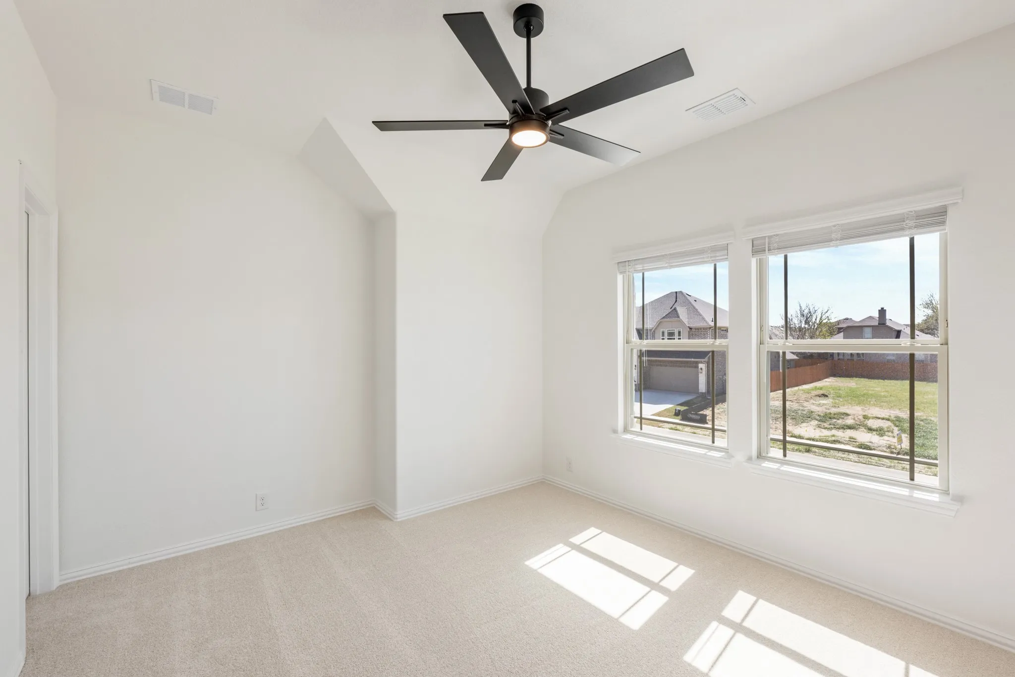 Single Family Residence For Sale in Denton County , 3208 Emerald Trace Drive, Denton, Texas 76226, 5 Bedroom, 5 Bathroom, 2 Garage spaces, 4,226 Sqft, built in 2026, New Construction - Complete, mls#21147593, Real Estate Agent in Denton, Homes For Sale in Denton county, Homes For Sale in Denton, Realtor in Denton Texas, Real Estate Brokerage Independent Realty Texas, Luminita Cordes Realtor
