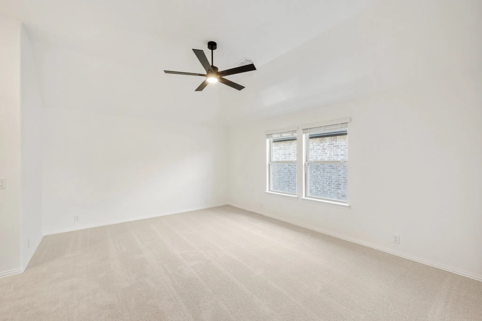 Single Family Residence For Sale in Denton County , 3208 Emerald Trace Drive, Denton, Texas 76226, 5 Bedroom, 5 Bathroom, 2 Garage spaces, 4,226 Sqft, built in 2026, New Construction - Complete, mls#21147593, Real Estate Agent in Denton, Homes For Sale in Denton county, Homes For Sale in Denton, Realtor in Denton Texas, Real Estate Brokerage Independent Realty Texas, Luminita Cordes Realtor