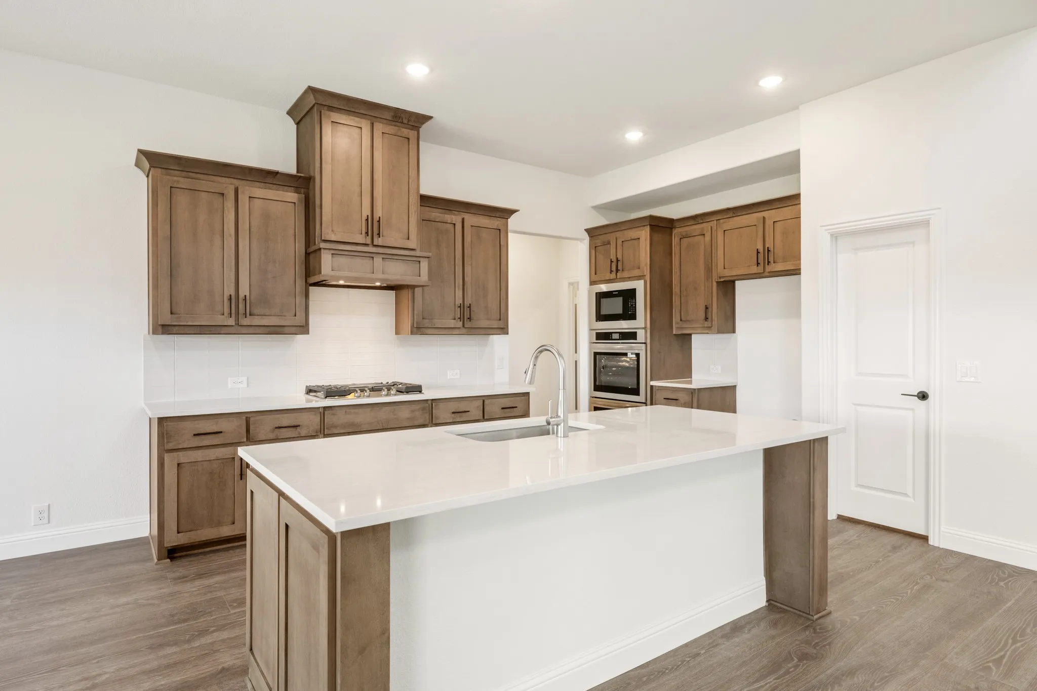 Single Family Residence For Sale in Denton County , 3208 Emerald Trace Drive, Denton, Texas 76226, 5 Bedroom, 5 Bathroom, 2 Garage spaces, 4,226 Sqft, built in 2026, New Construction - Complete, mls#21147593, Real Estate Agent in Denton, Homes For Sale in Denton county, Homes For Sale in Denton, Realtor in Denton Texas, Real Estate Brokerage Independent Realty Texas, Luminita Cordes Realtor