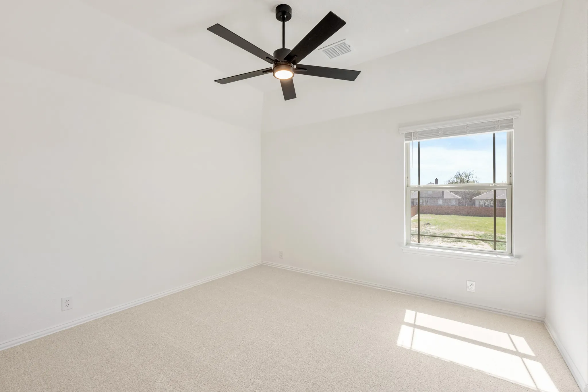 Single Family Residence For Sale in Denton County , 3208 Emerald Trace Drive, Denton, Texas 76226, 5 Bedroom, 5 Bathroom, 2 Garage spaces, 4,226 Sqft, built in 2026, New Construction - Complete, mls#21147593, Real Estate Agent in Denton, Homes For Sale in Denton county, Homes For Sale in Denton, Realtor in Denton Texas, Real Estate Brokerage Independent Realty Texas, Luminita Cordes Realtor