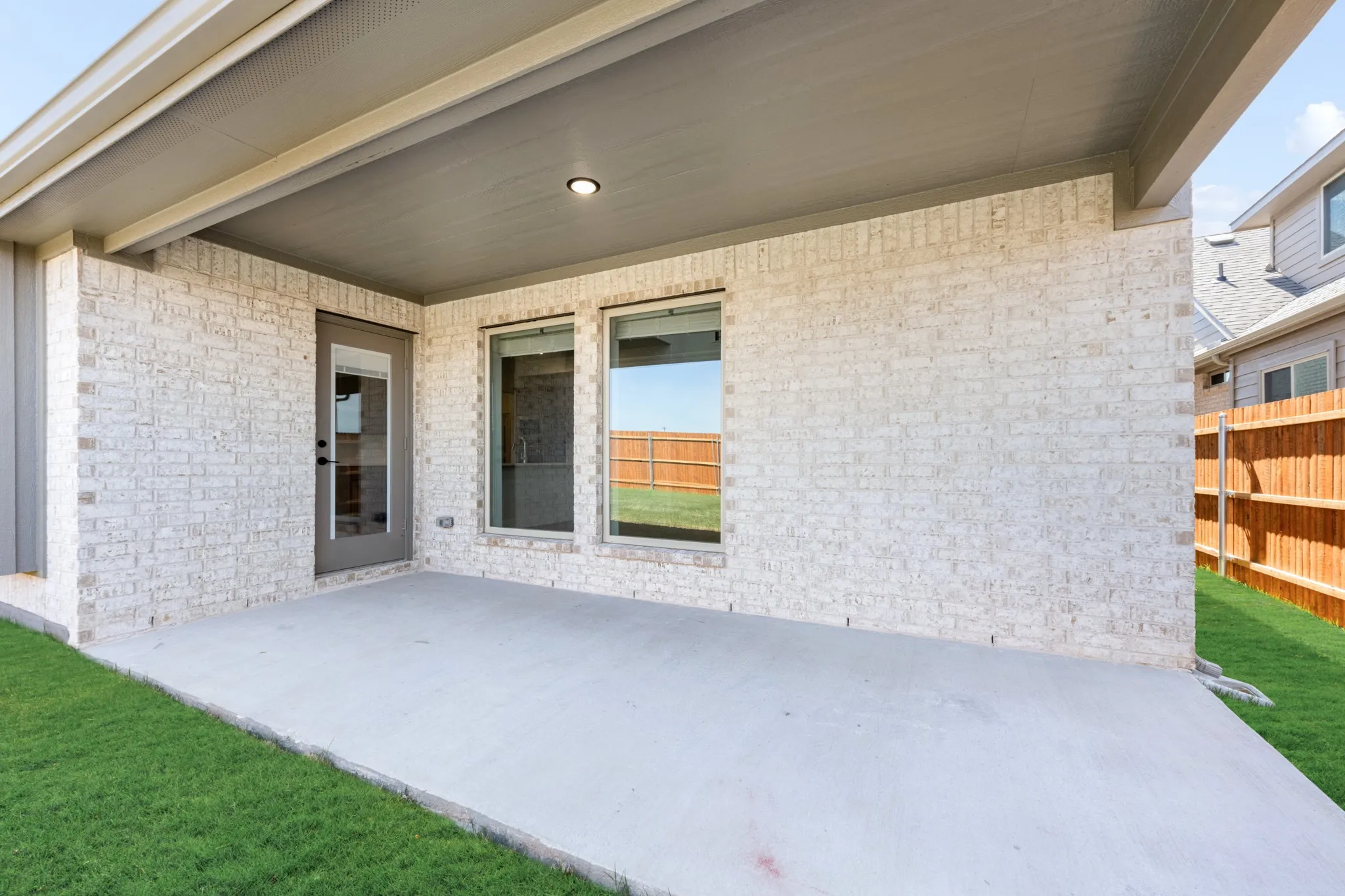 Single Family Residence For Sale in Denton County , 3208 Emerald Trace Drive, Denton, Texas 76226, 5 Bedroom, 5 Bathroom, 2 Garage spaces, 4,226 Sqft, built in 2026, New Construction - Complete, mls#21147593, Real Estate Agent in Denton, Homes For Sale in Denton county, Homes For Sale in Denton, Realtor in Denton Texas, Real Estate Brokerage Independent Realty Texas, Luminita Cordes Realtor