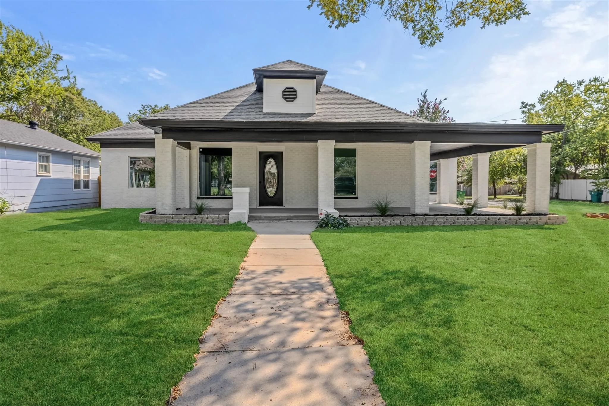Single Family Residence For Sale in Wise County , 700 N Church Street, Decatur, Texas 76234, 3 Bedroom, 2 Bathroom, Garage spaces, 1,845 Sqft, built in 1930, Preowned, mls#21147604, Real Estate Agent in Decatur, Homes For Sale in Wise county, Homes For Sale in Decatur, Realtor in Decatur Texas, Real Estate Brokerage Independent Realty Texas, Luminita Cordes Realtor