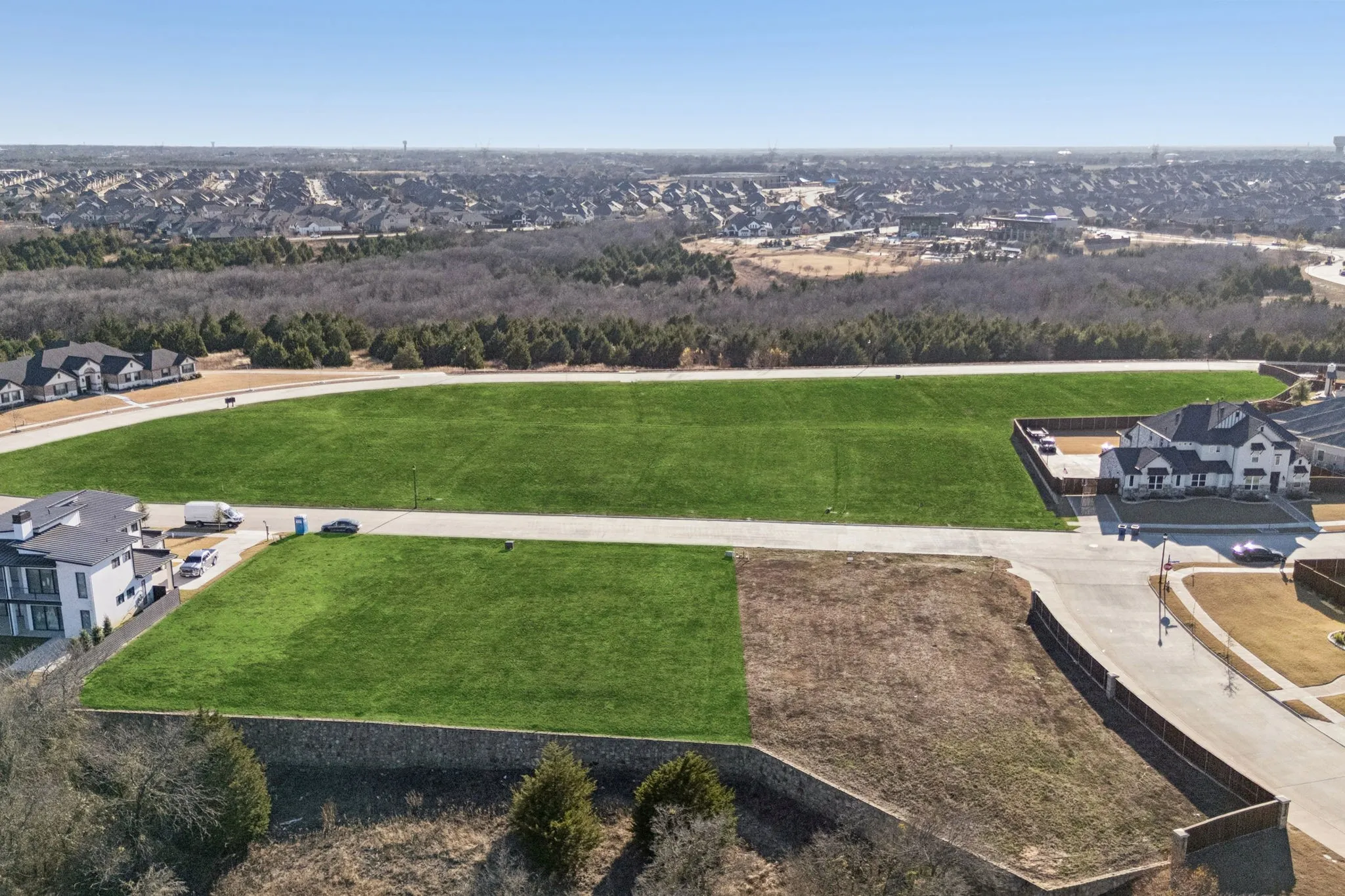 Flexible architectural requirements provide freedom of home design, 3,500 sqft minimum