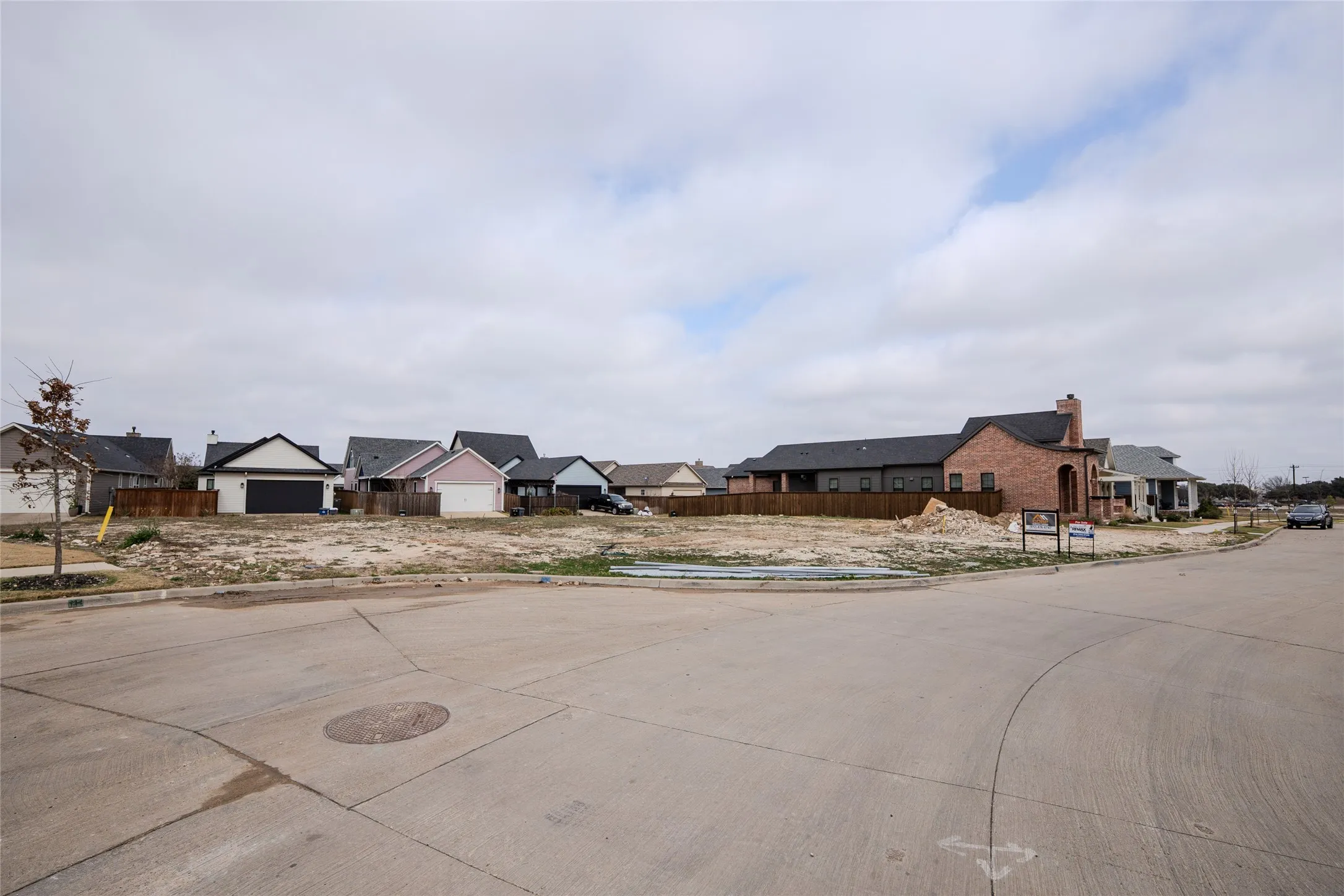 Unimproved Land For Sale in Ellis County , 405 Garrett Way, Midlothian, Texas 76065, 0, 0, Garage spaces, 0 Sqft, built in 0, mls#21144129, Real Estate Agent in Midlothian, Homes For Sale in Ellis county, Homes For Sale in Midlothian, Realtor in Midlothian Texas, Real Estate Brokerage Independent Realty Texas, Luminita Cordes Realtor