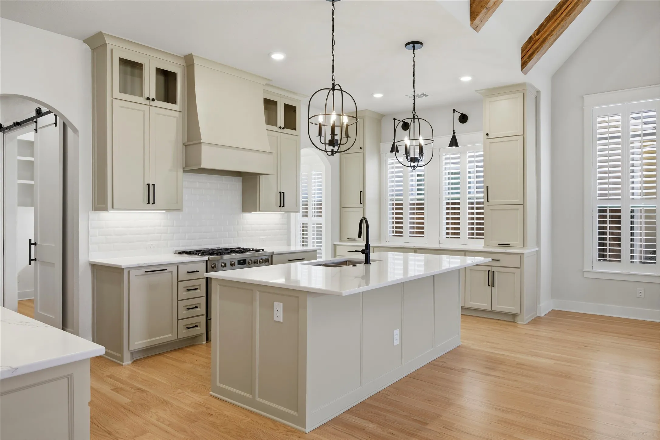 Example Kitchen with builder for this lot