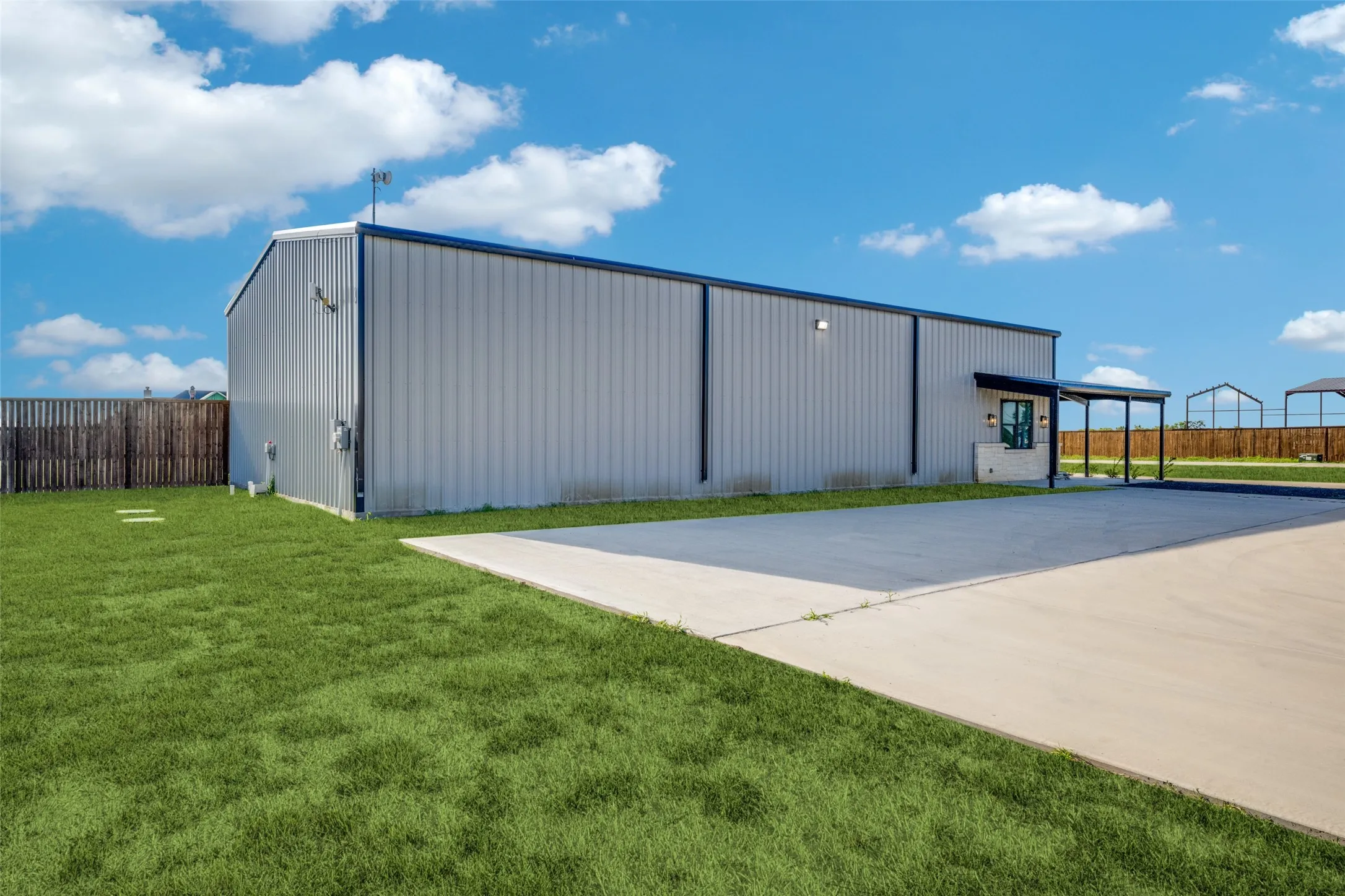 Industrial For Sale in Denton County , 9734 Wildflower Way, Dish, Texas 76247, 0, 0, Garage spaces, 0 Sqft, built in 2021, Preowned, mls#21147768, Real Estate Agent in Dish, Homes For Sale in Denton county, Homes For Sale in Dish, Realtor in Dish Texas, Real Estate Brokerage Independent Realty Texas, Luminita Cordes Realtor