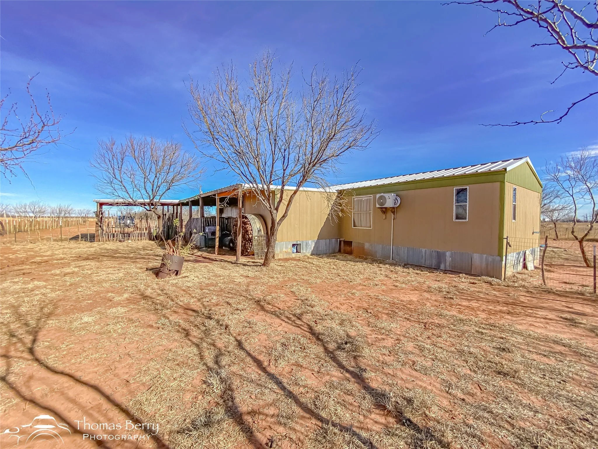 Mobile Home For Sale in Taylor County , 310 Fm 1085, Trent, Texas 79561, 3 Bedrooms, 2 Bathrooms, Garage spaces, 1,608 Sqft, built in 1980, Price $650,000, mls#21147795, Real Estate Agent in Trent, Homes For Sale in Taylor county, Homes For Sale in Trent, Realtor in Trent Texas, Real Estate Brokerage Independent Realty Texas, Luminita Cordes Realtor