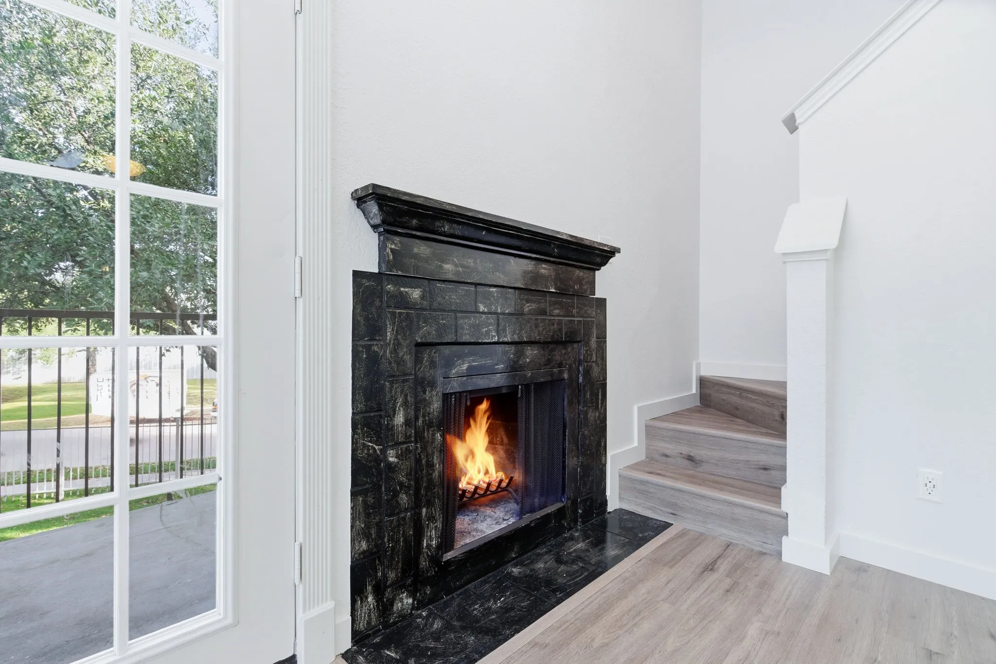 Apartment For Sale in Tarrant County , 3101 Sondra Drive 201-A, Fort Worth, Texas 76107, 1 Bedroom, 1 Bathroom, Garage spaces, 0 Sqft, built in 1981, Preowned, mls#21144625, Real Estate Agent in Fort Worth, Homes For Sale in Tarrant county, Homes For Sale in Fort Worth, Realtor in Fort Worth Texas, Real Estate Brokerage Independent Realty Texas, Luminita Cordes Realtor
