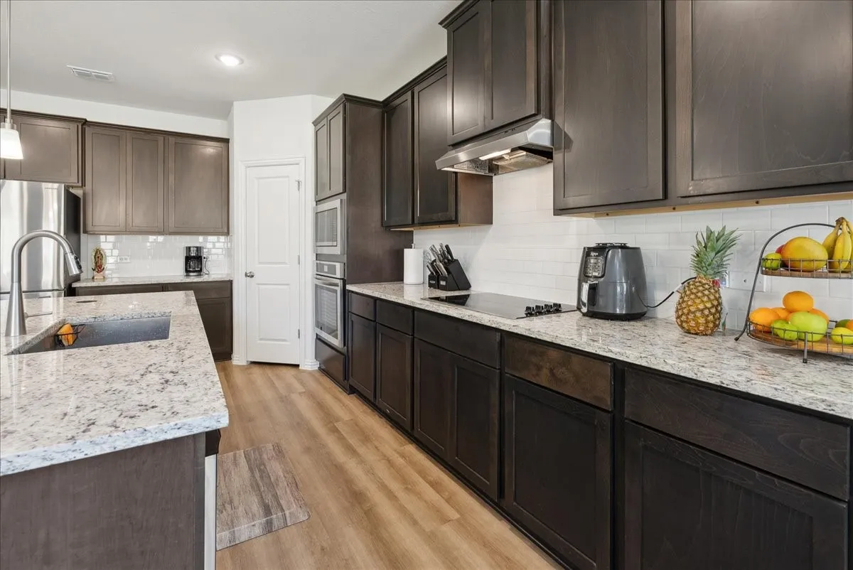 Single Family Residence For Sale in Tarrant County , 7045 Pecan Glen Place, Fort Worth, Texas 76120, 5 Bedrooms, 3 Bathrooms, 2 Garage spaces, 3,064 Sqft, built in 2024, Price $550,000, mls#21147820, Real Estate Agent in Fort Worth, Homes For Sale in Tarrant county, Homes For Sale in Fort Worth, Realtor in Fort Worth Texas, Real Estate Brokerage Independent Realty Texas, Luminita Cordes Realtor