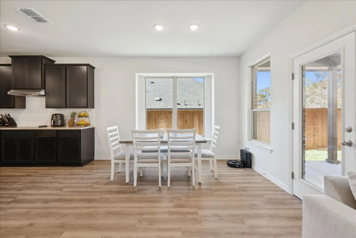 Single Family Residence For Sale in Tarrant County , 7045 Pecan Glen Place, Fort Worth, Texas 76120, 5 Bedrooms, 3 Bathrooms, 2 Garage spaces, 3,064 Sqft, built in 2024, Price $550,000, mls#21147820, Real Estate Agent in Fort Worth, Homes For Sale in Tarrant county, Homes For Sale in Fort Worth, Realtor in Fort Worth Texas, Real Estate Brokerage Independent Realty Texas, Luminita Cordes Realtor