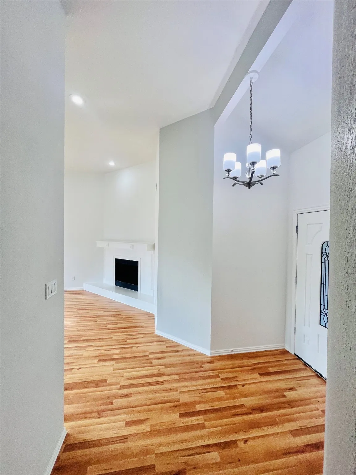 Single Family Residence For Sale in Tarrant County , 2721 Woodlark Drive, Fort Worth, Texas 76123, 3 Bedroom, 2 Bathroom, 2 Garage spaces, 1,199 Sqft, built in 1988, Preowned, mls#21147864, Real Estate Agent in Fort Worth, Homes For Sale in Tarrant county, Homes For Sale in Fort Worth, Realtor in Fort Worth Texas, Real Estate Brokerage Independent Realty Texas, Luminita Cordes Realtor