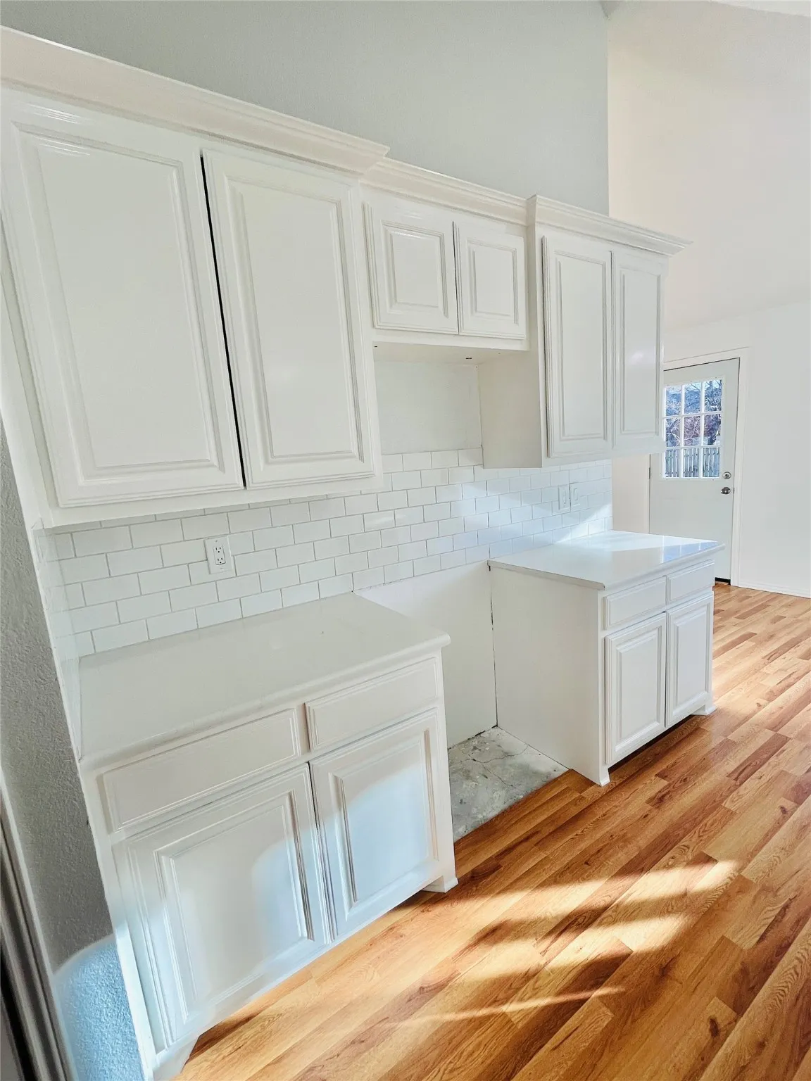 Single Family Residence For Sale in Tarrant County , 2721 Woodlark Drive, Fort Worth, Texas 76123, 3 Bedroom, 2 Bathroom, 2 Garage spaces, 1,199 Sqft, built in 1988, Preowned, mls#21147864, Real Estate Agent in Fort Worth, Homes For Sale in Tarrant county, Homes For Sale in Fort Worth, Realtor in Fort Worth Texas, Real Estate Brokerage Independent Realty Texas, Luminita Cordes Realtor