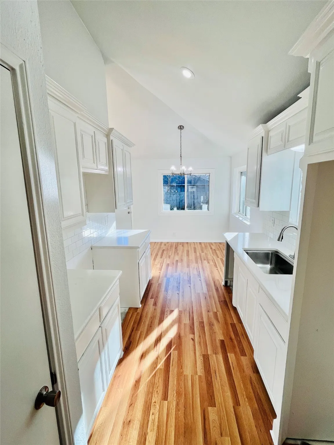 Single Family Residence For Sale in Tarrant County , 2721 Woodlark Drive, Fort Worth, Texas 76123, 3 Bedroom, 2 Bathroom, 2 Garage spaces, 1,199 Sqft, built in 1988, Preowned, mls#21147864, Real Estate Agent in Fort Worth, Homes For Sale in Tarrant county, Homes For Sale in Fort Worth, Realtor in Fort Worth Texas, Real Estate Brokerage Independent Realty Texas, Luminita Cordes Realtor