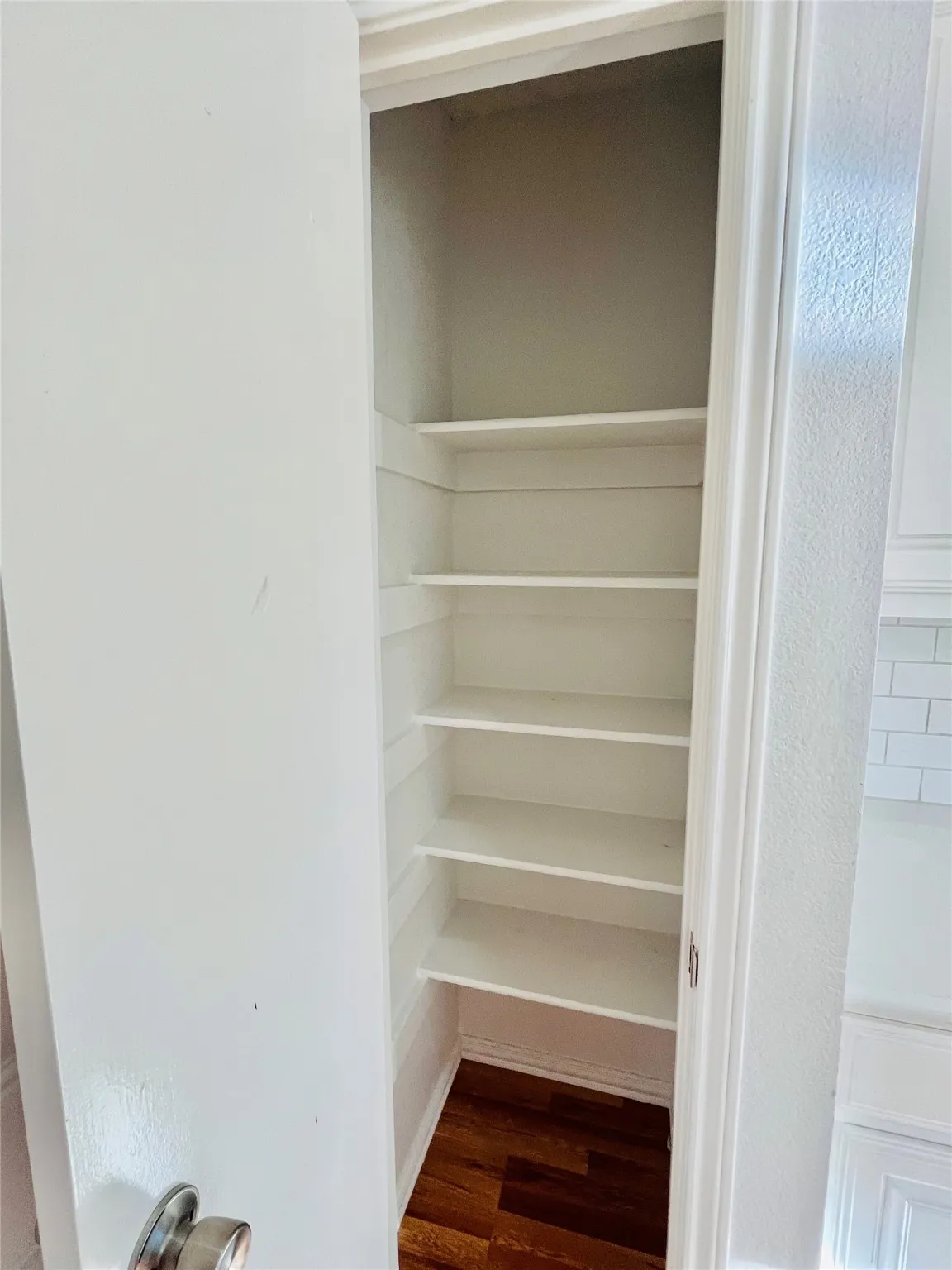 Single Family Residence For Sale in Tarrant County , 2721 Woodlark Drive, Fort Worth, Texas 76123, 3 Bedroom, 2 Bathroom, 2 Garage spaces, 1,199 Sqft, built in 1988, Preowned, mls#21147864, Real Estate Agent in Fort Worth, Homes For Sale in Tarrant county, Homes For Sale in Fort Worth, Realtor in Fort Worth Texas, Real Estate Brokerage Independent Realty Texas, Luminita Cordes Realtor