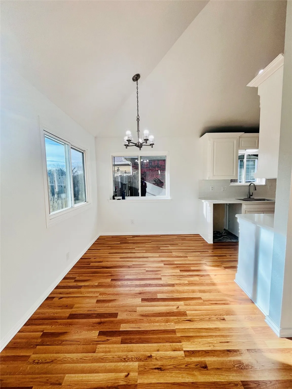 Single Family Residence For Sale in Tarrant County , 2721 Woodlark Drive, Fort Worth, Texas 76123, 3 Bedroom, 2 Bathroom, 2 Garage spaces, 1,199 Sqft, built in 1988, Preowned, mls#21147864, Real Estate Agent in Fort Worth, Homes For Sale in Tarrant county, Homes For Sale in Fort Worth, Realtor in Fort Worth Texas, Real Estate Brokerage Independent Realty Texas, Luminita Cordes Realtor