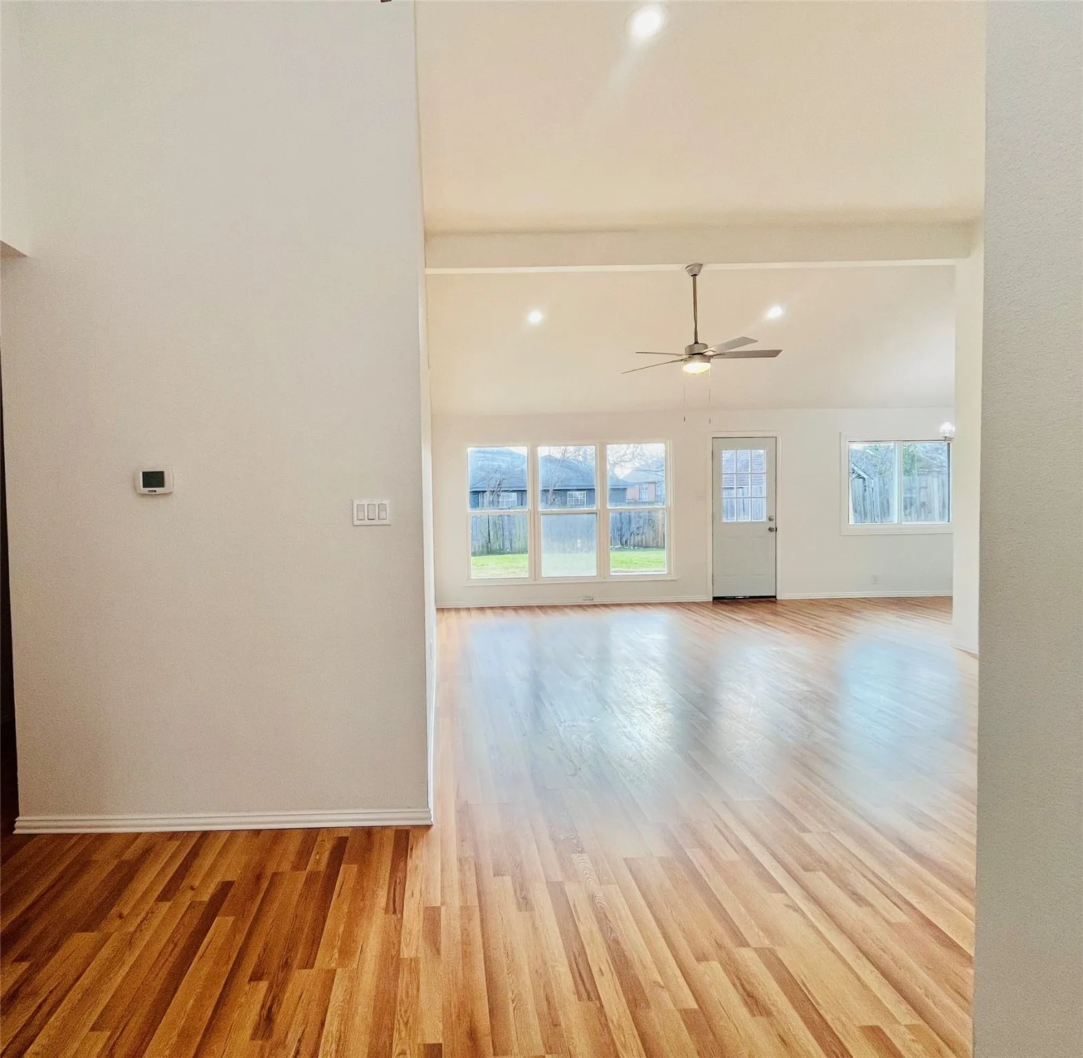 Single Family Residence For Sale in Tarrant County , 2721 Woodlark Drive, Fort Worth, Texas 76123, 3 Bedroom, 2 Bathroom, 2 Garage spaces, 1,199 Sqft, built in 1988, Preowned, mls#21147864, Real Estate Agent in Fort Worth, Homes For Sale in Tarrant county, Homes For Sale in Fort Worth, Realtor in Fort Worth Texas, Real Estate Brokerage Independent Realty Texas, Luminita Cordes Realtor