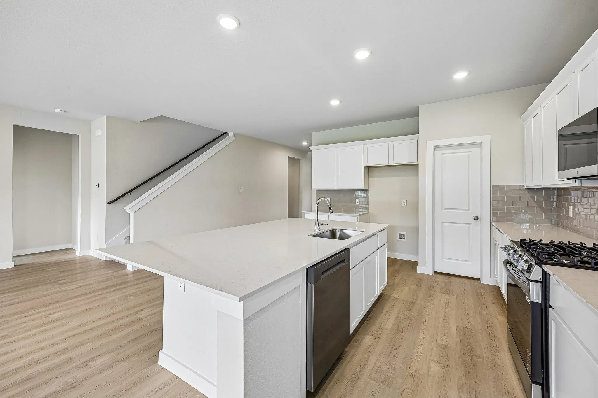 Single Family Residence For Sale in Kaufman County , 729 Vineyard Way, Forney, Texas 75126, 3 Bedroom, 3 Bathroom, 3 Garage spaces, 2,449 Sqft, built in 2026, New Construction - Incomplete, mls#21147903, Real Estate Agent in Forney, Homes For Sale in Kaufman county, Homes For Sale in Forney, Realtor in Forney Texas, Real Estate Brokerage Independent Realty Texas, Luminita Cordes Realtor