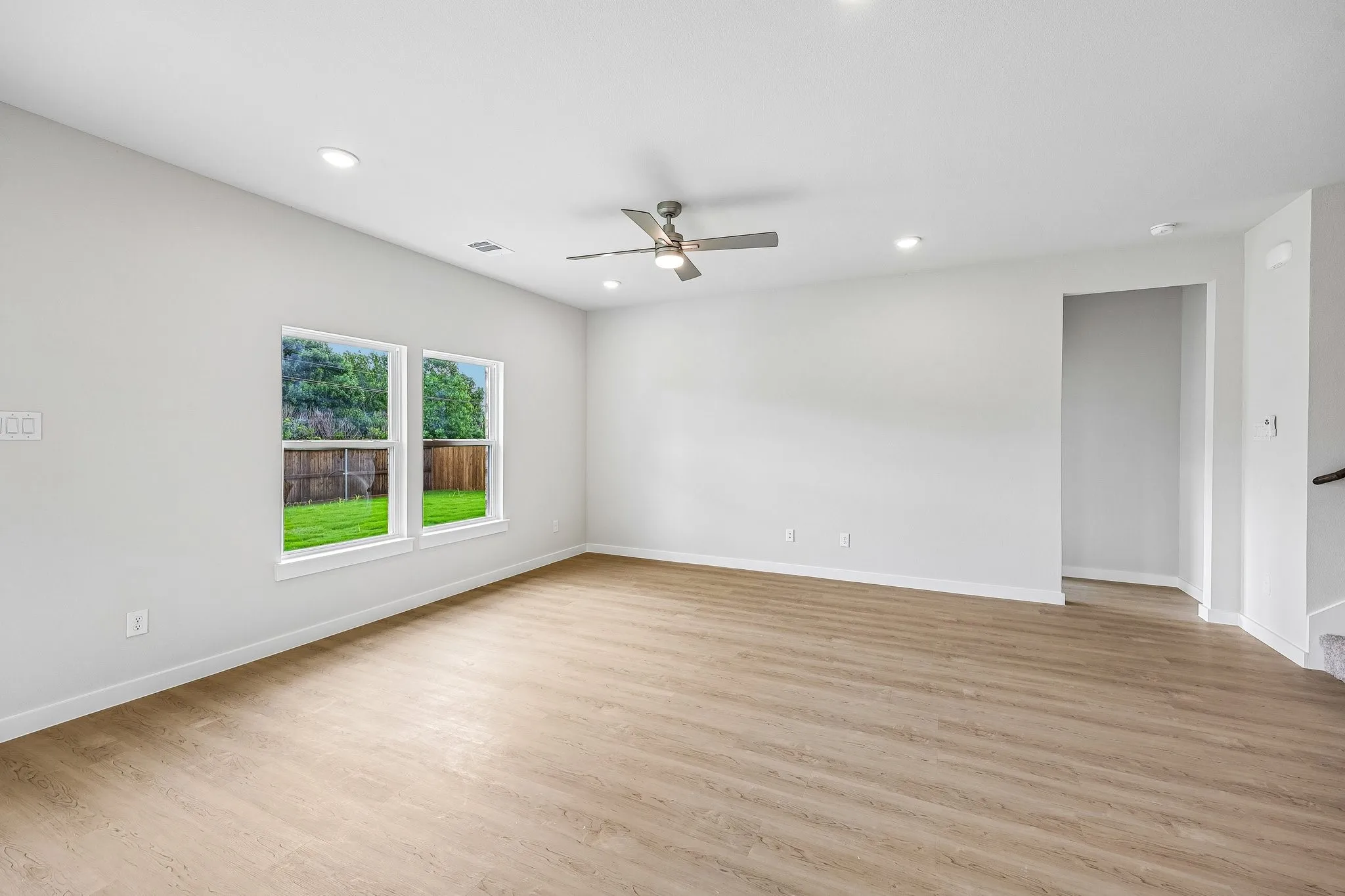 Single Family Residence For Sale in Kaufman County , 729 Vineyard Way, Forney, Texas 75126, 3 Bedroom, 3 Bathroom, 3 Garage spaces, 2,449 Sqft, built in 2026, New Construction - Incomplete, mls#21147903, Real Estate Agent in Forney, Homes For Sale in Kaufman county, Homes For Sale in Forney, Realtor in Forney Texas, Real Estate Brokerage Independent Realty Texas, Luminita Cordes Realtor