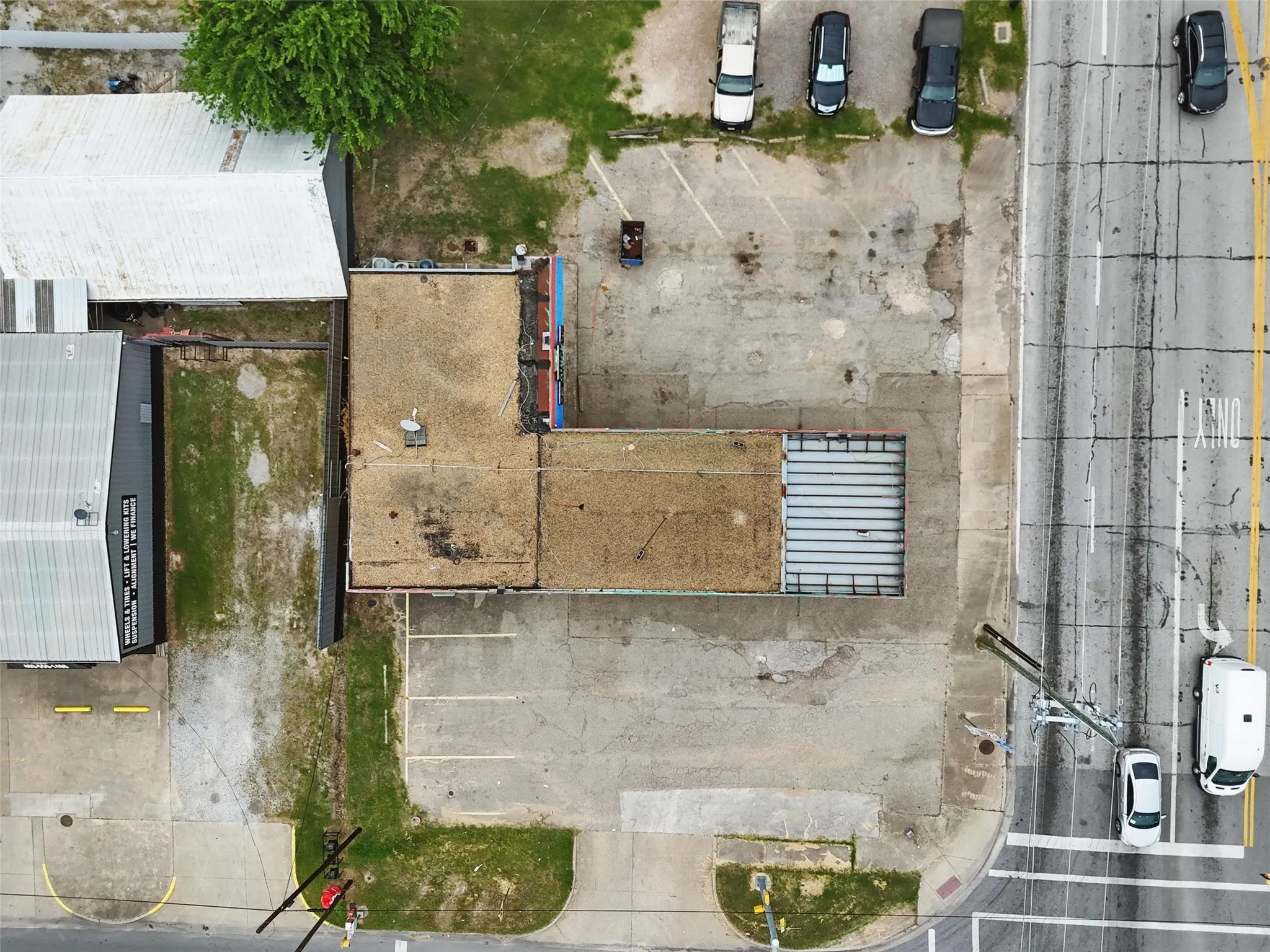 Business For Sale in Ellis County , 100 S Kaufman Street, Ennis, Texas 75119, 0, 0, Garage spaces, 0 Sqft, built in 1971, Preowned, mls#21147818, Real Estate Agent in Ennis, Homes For Sale in Ellis county, Homes For Sale in Ennis, Realtor in Ennis Texas, Real Estate Brokerage Independent Realty Texas, Luminita Cordes Realtor