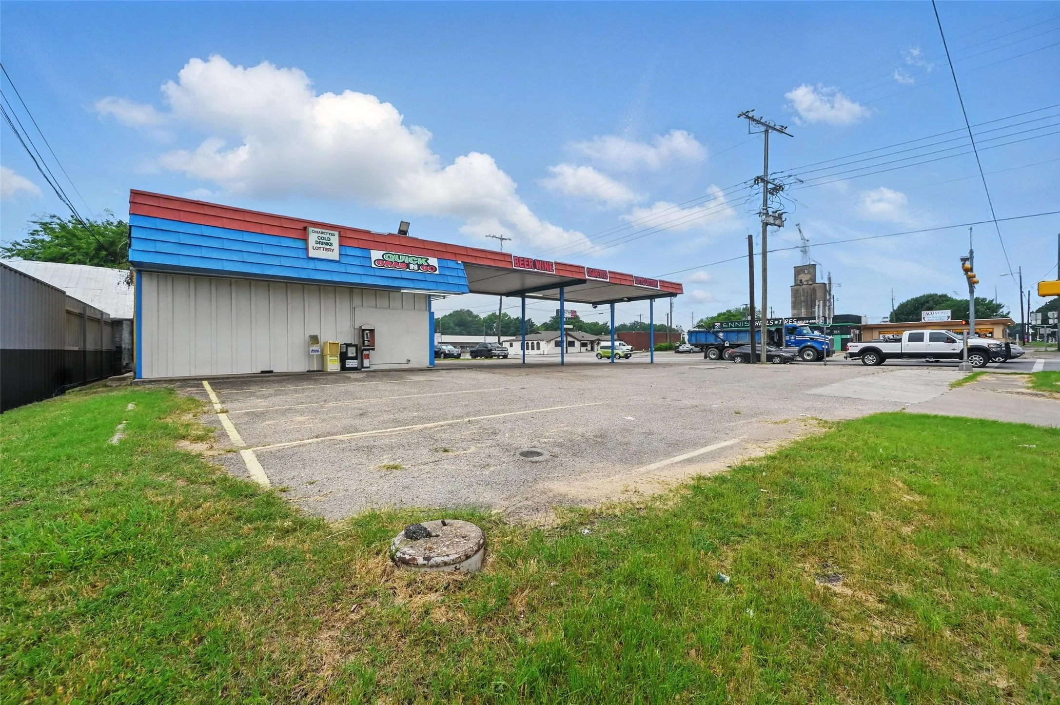 Business For Sale in Ellis County , 100 S Kaufman Street, Ennis, Texas 75119, 0, 0, Garage spaces, 0 Sqft, built in 1971, Preowned, mls#21147818, Real Estate Agent in Ennis, Homes For Sale in Ellis county, Homes For Sale in Ennis, Realtor in Ennis Texas, Real Estate Brokerage Independent Realty Texas, Luminita Cordes Realtor